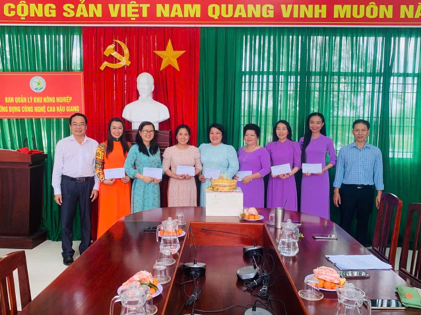 Tổ chức ngày Quốc tế Phụ nữ 8/3