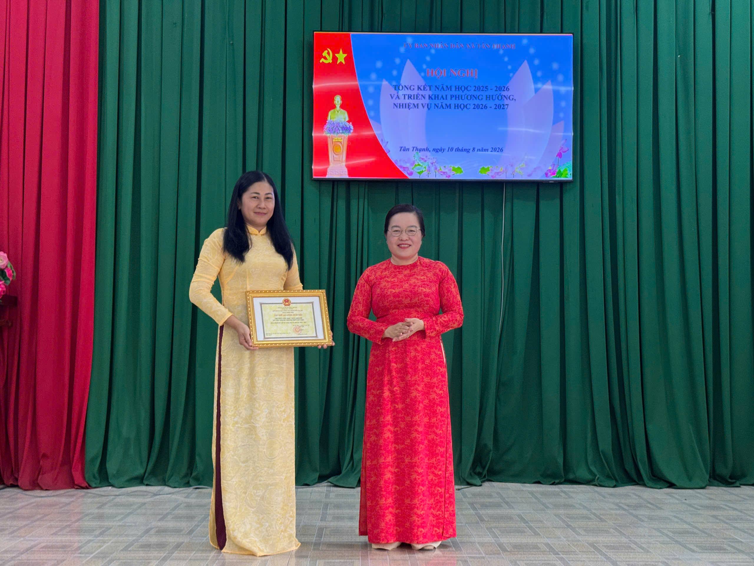 XÃ TÂN THẠNH TỔ CHỨC HỘI NGHỊ TỔNG KẾT NĂM HỌC 2025 - 2026