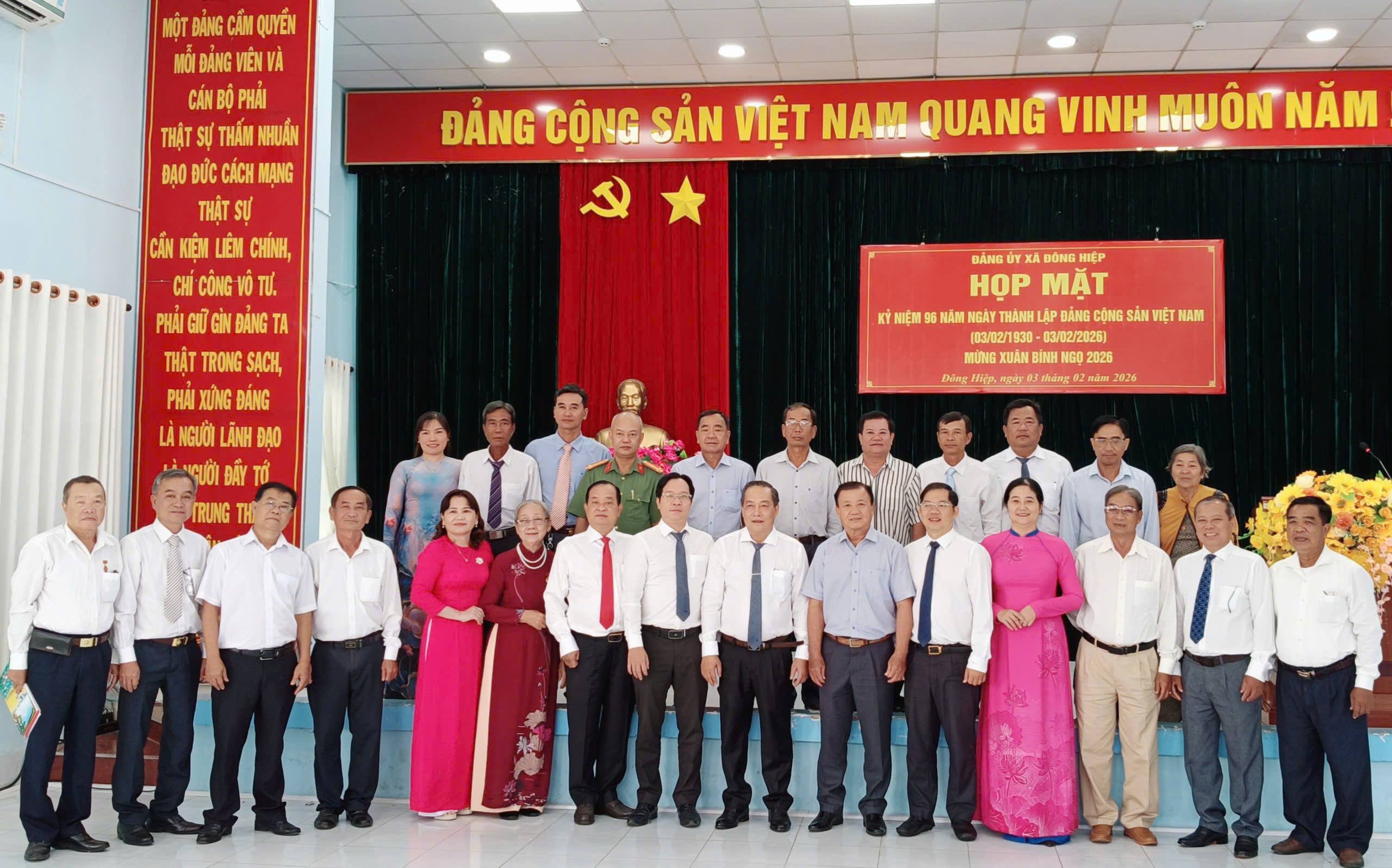 ĐẢNG BỘ XÃ ĐÔNG HIỆP TỔ CHỨC HỌP MẶT KỶ NIỆM 96 NĂM NGÀY THÀNH LẬP ĐẢNG CỘNG SẢN VIỆT NAM (03/02/1930 - 03/02/2026)