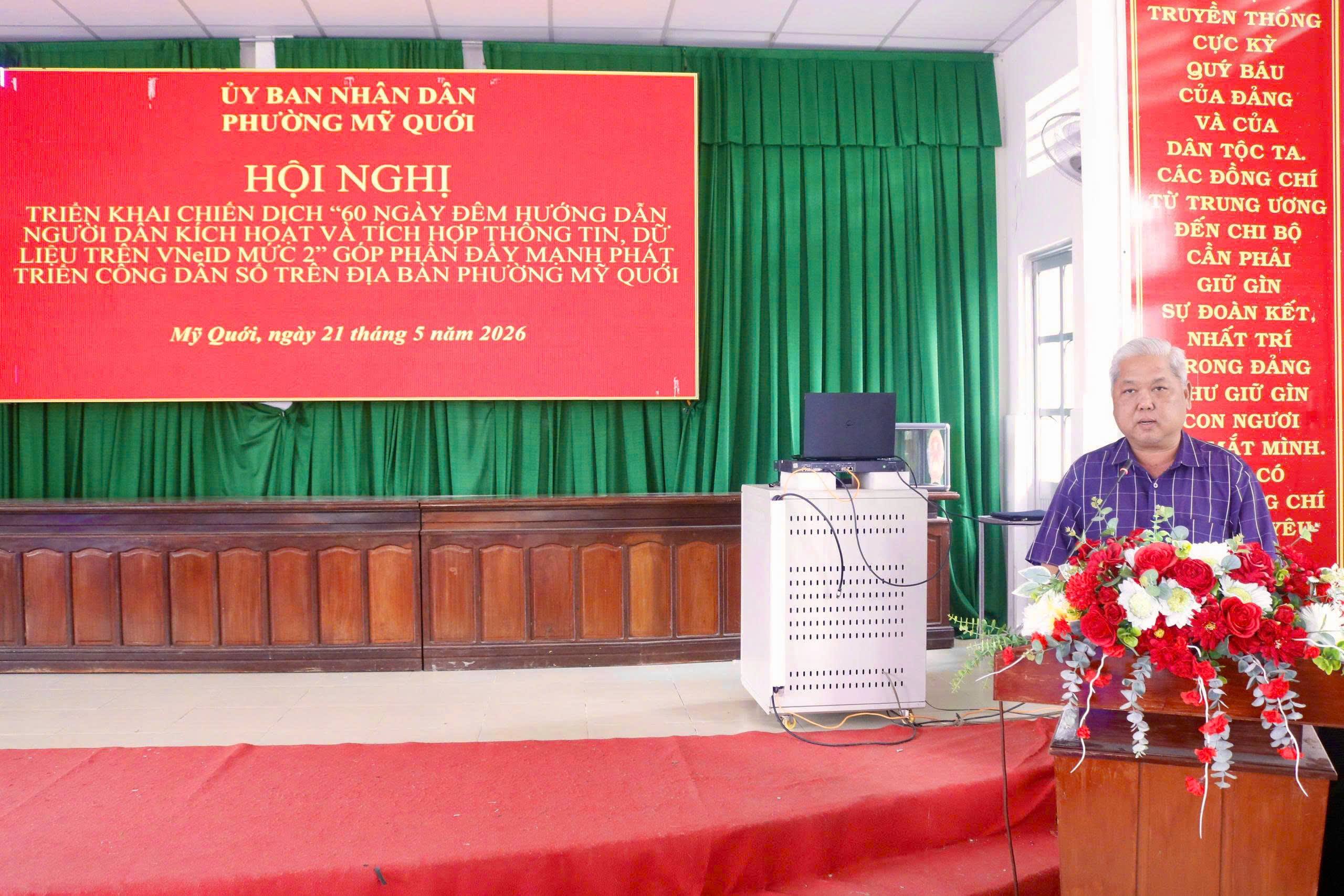Phường Mỹ Quới triển khai Chiến dịch “60 ngày đêm” hướng dẫn người dân kích hoạt và tích hợp thông tin trên VNeID mức 2