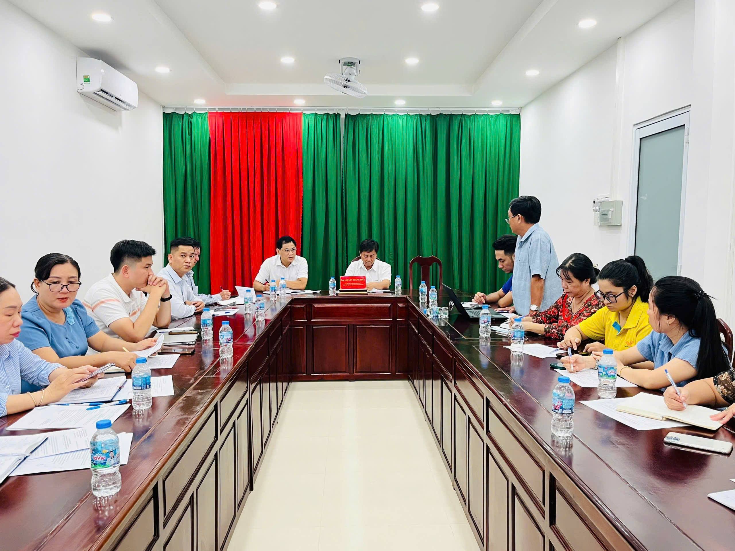 HỌP ĐÁNH GIÁ TÌNH HÌNH THỰC HIỆN CHÍNH SÁCH BHXH, BHYT TRÊN ĐỊA BÀN PHƯỜNG THỚI AN ĐÔNG