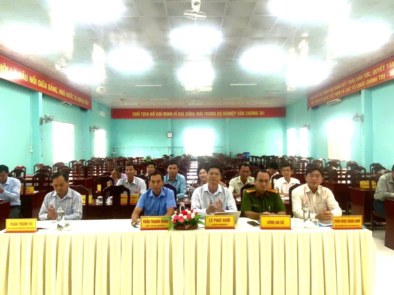 Hội nghị sơ kết tình hình kinh tế xã hội và triển khai các văn bản Luật