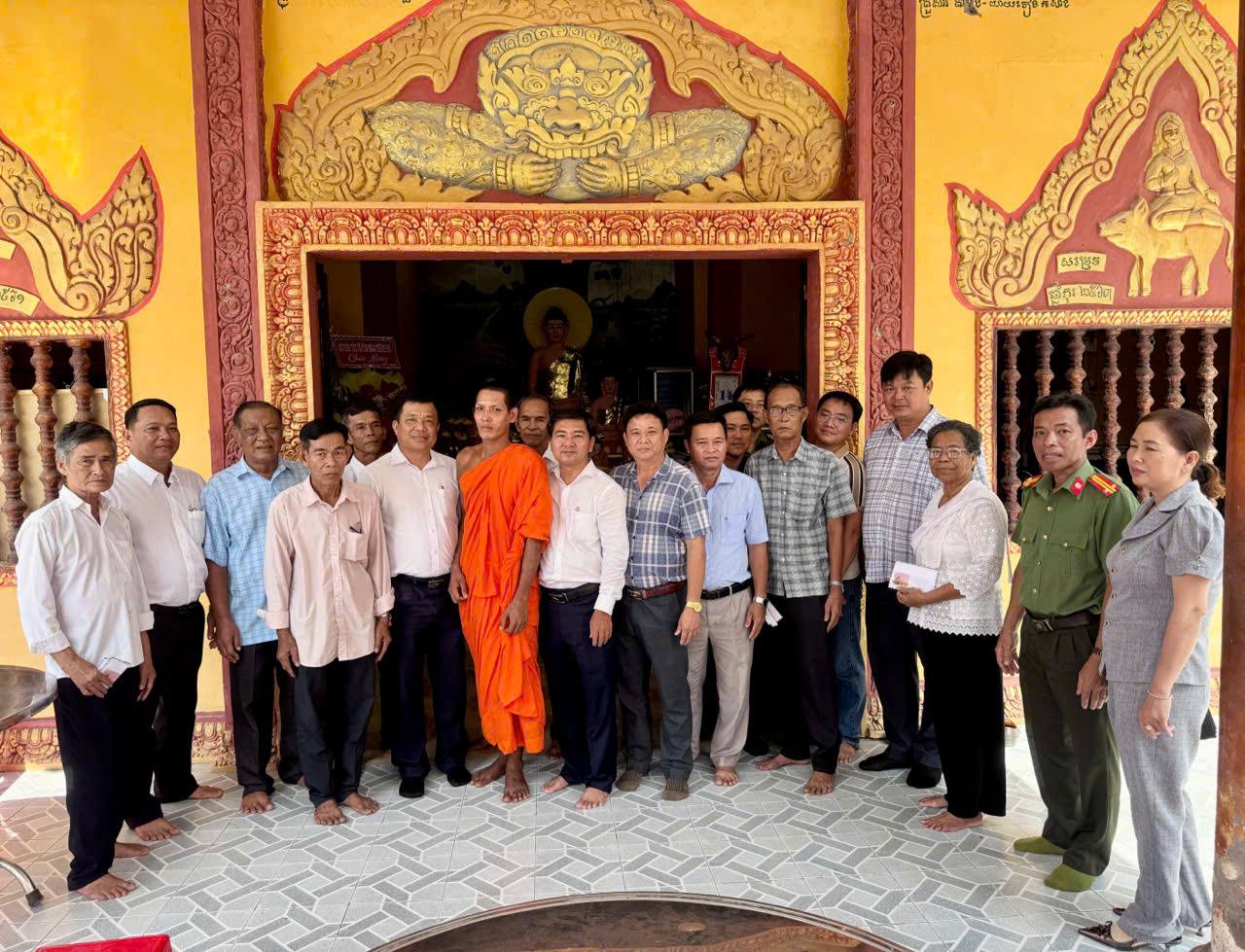 Xã Hỏa Lựu chúc Tết Chôl Chnăm Thmây tại Chùa Ôchum Wong Sa ấp Thạnh trung