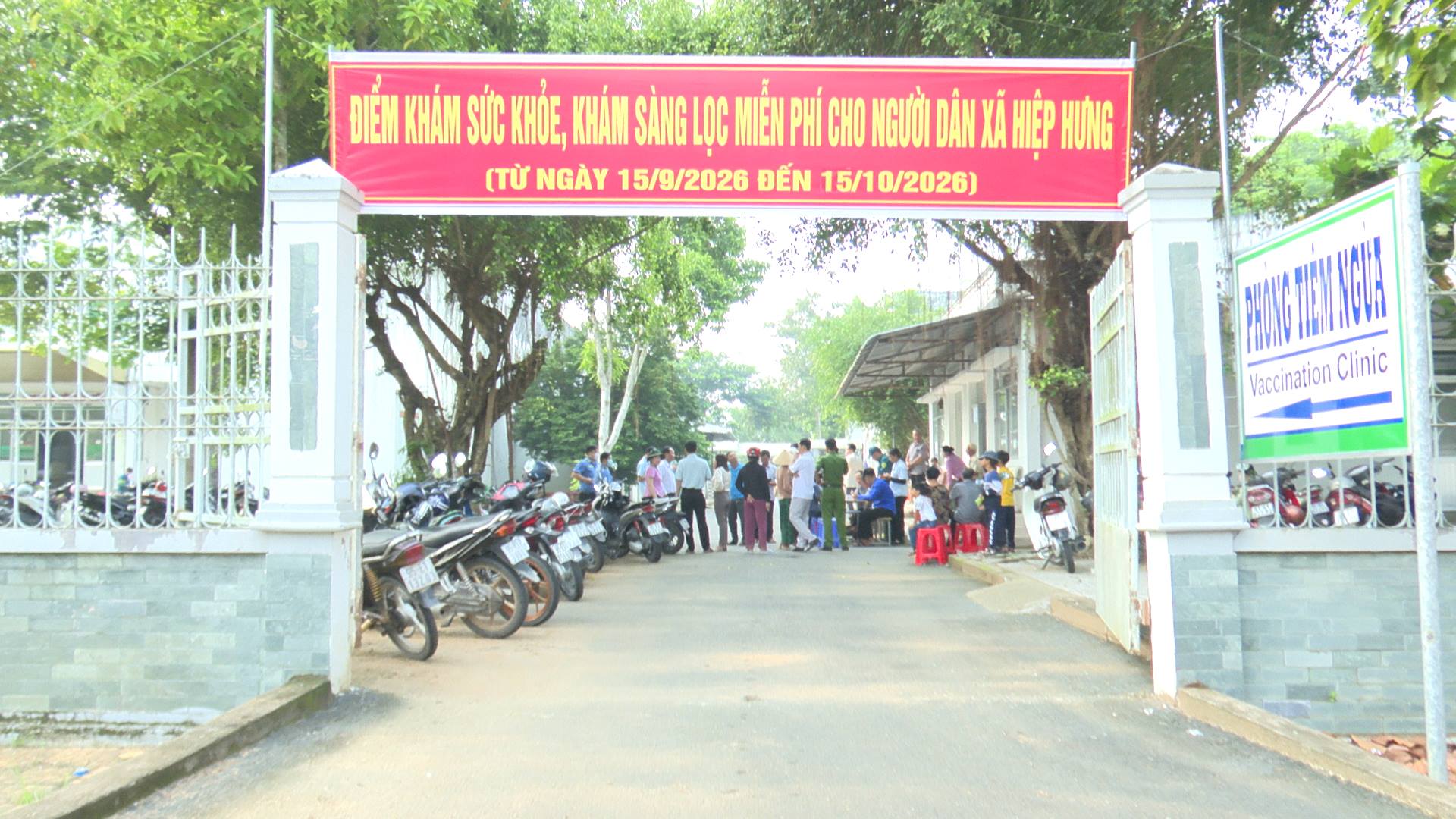 HIỆP HƯNG KIỂM TRA CÔNG TÁC KHÁM SỨC KHỎE ĐỊNH KỲ, KHÁM SÀNG LỌC SỨC KHỎE MIỄN PHÍ VÀ LẬP HỒ SƠ SỨC KHỎE ĐIỆN TỬ CHO NGƯỜI DÂN TRÊN ĐỊA BÀN XÃ.