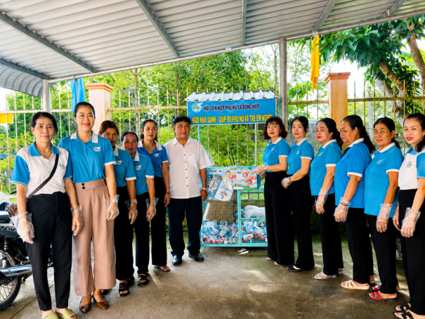 HỘI LHPN XÃ ĐÔNG HIỆP THAM GIA CÁC HOẠT ĐỘNG HƯỞNG ỨNG LỄ RA QUÂN PHONG TRÀO THI ĐUA “TOÀN DÂN CHUNG TAY BẢO VỆ MÔI TRƯỜNG, VÌ MỘT VIỆT NAM XANH- SẠCH- ĐẸP”