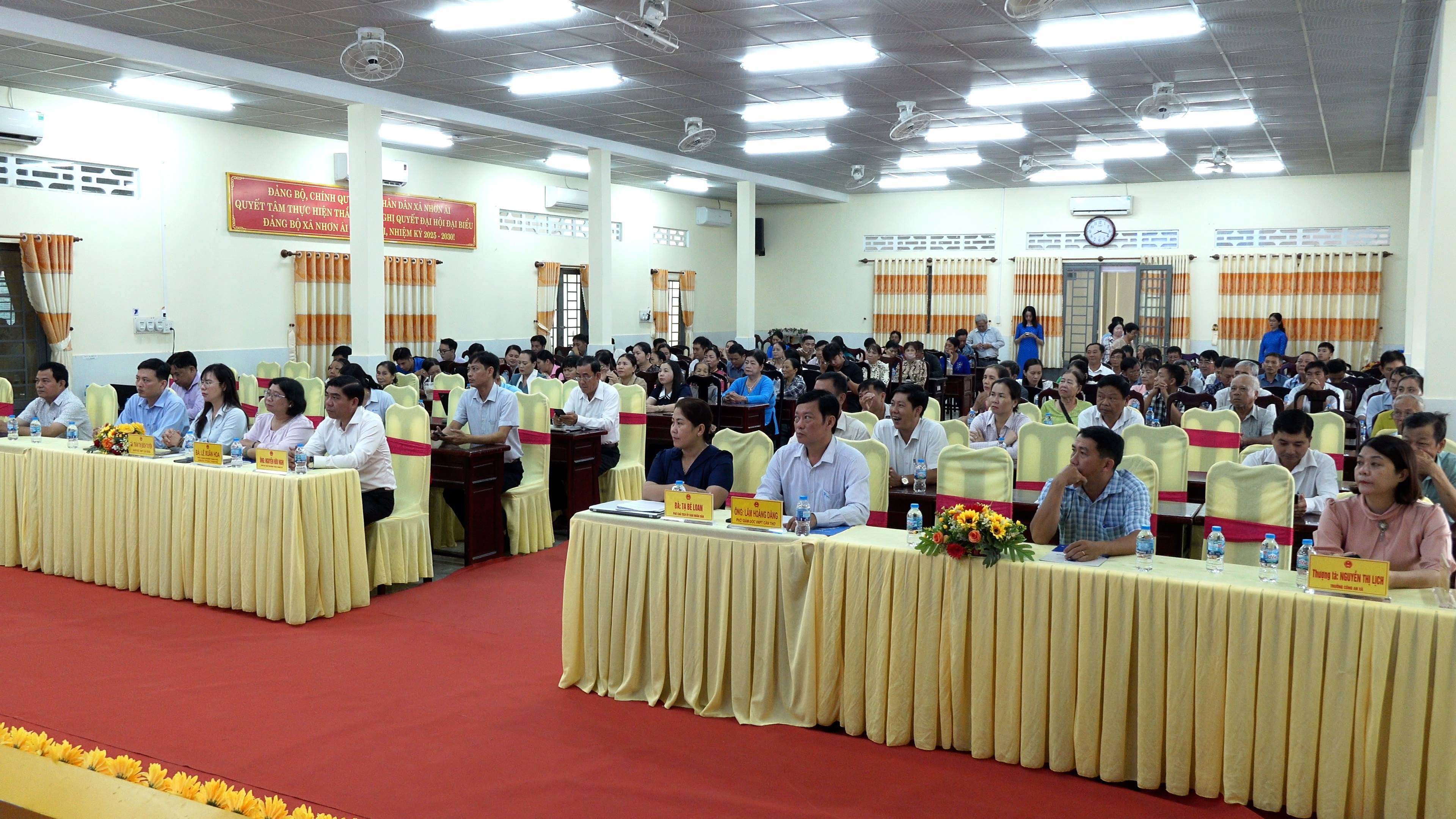 Xã Nhơn Ái tổ chức Lễ ra mắt và triển khai vận hành ứng dụng phần mềm “Điều hành khu phố, ấp” năm 2026