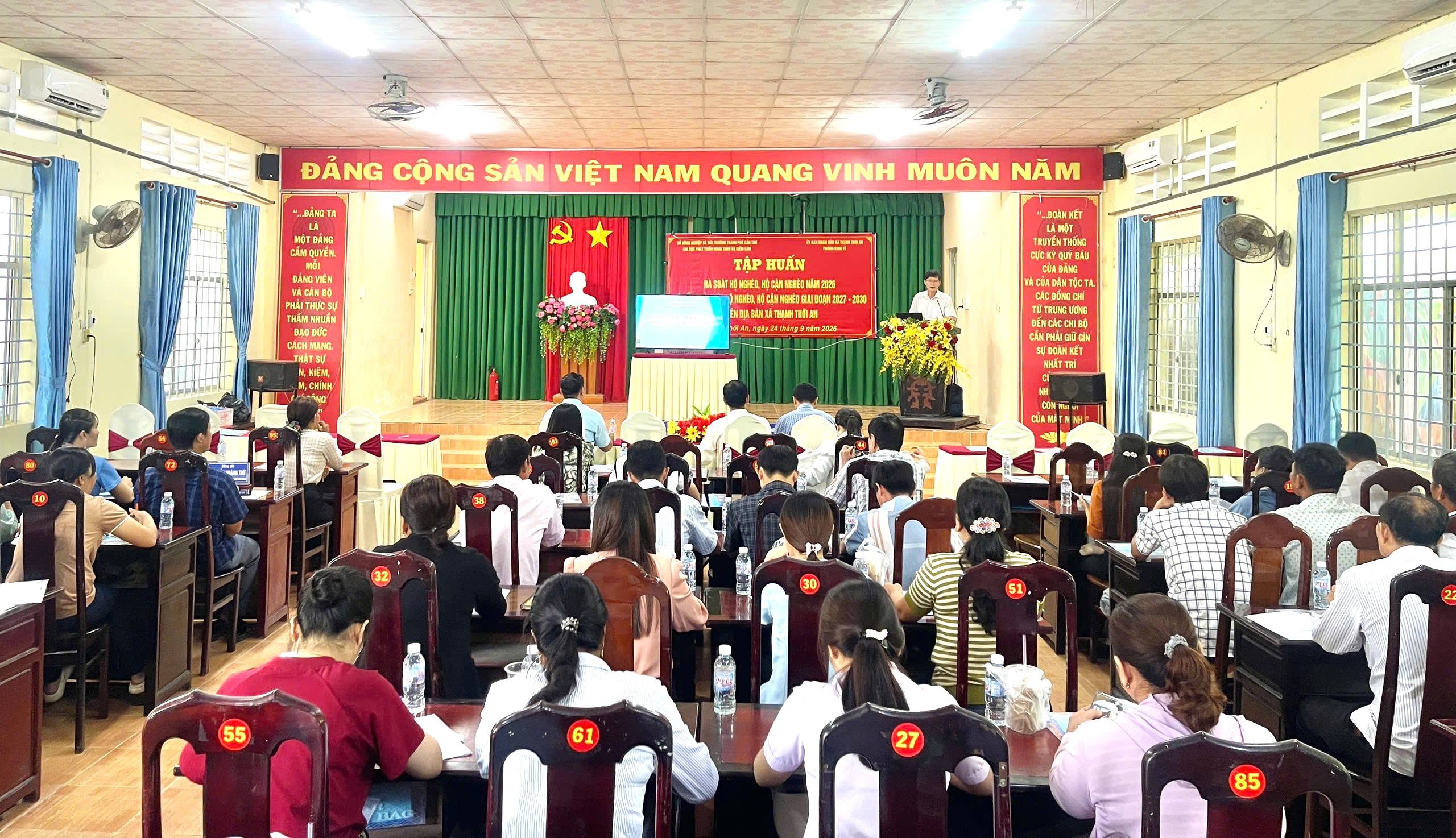 XÃ THẠNH THỚI AN TỔ CHỨC TẬP HUẤN RÀ SOÁT HỘ NGHÈO, HỘ CẬN NGHÈO NĂM 2026 VÀ TỔNG RÀ SOÁT HỘ NGHÈO, HỘ CẬN NGHÈO GIAI ĐOẠN 2027 - 2030 TRÊN ĐỊA BÀN XÃ