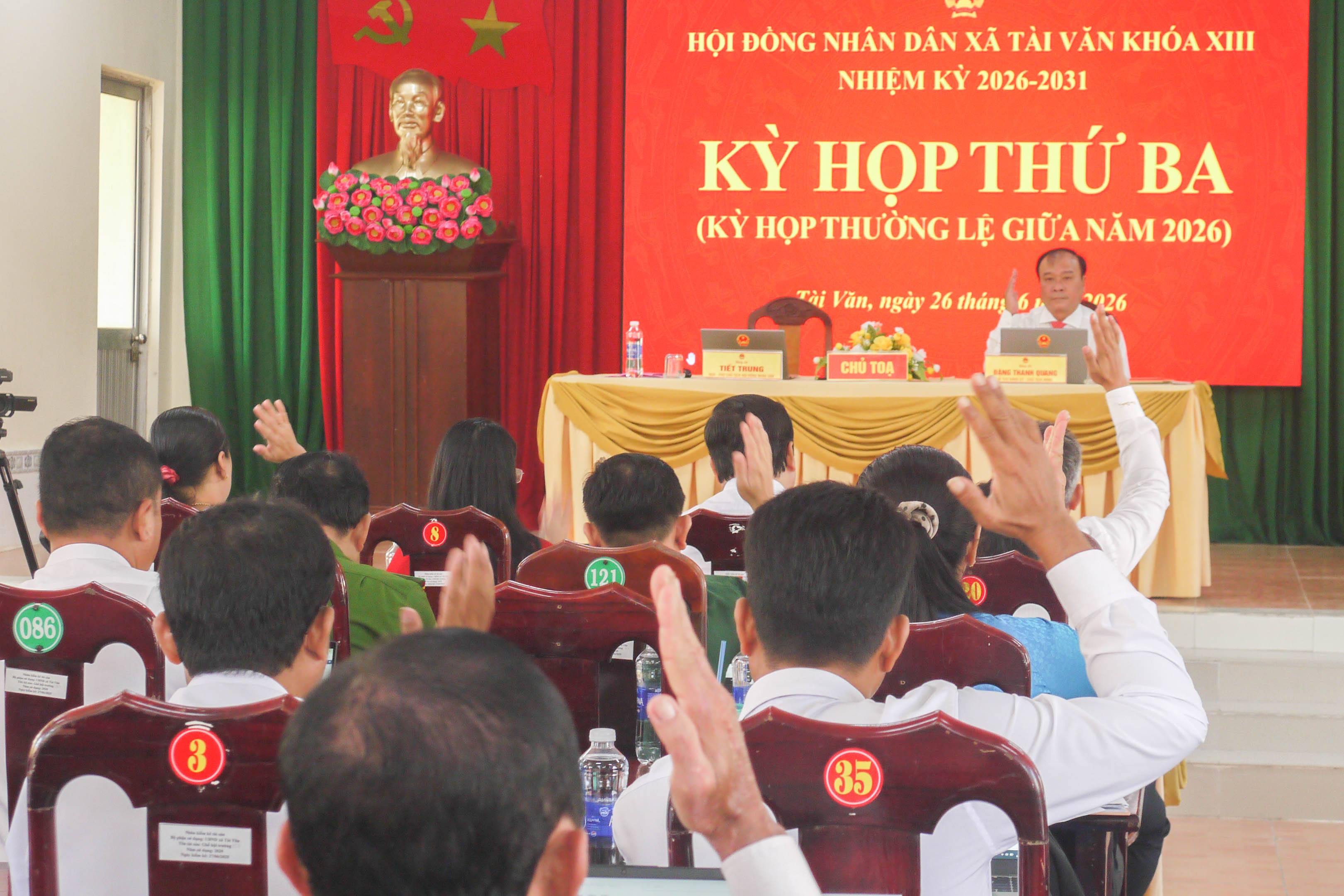 Xã Tài Văn thông qua nhiều nghị quyết quan trọng tại kỳ họp Hội đồng nhân dân xã kỳ họp thứ 3, khóa XIII
