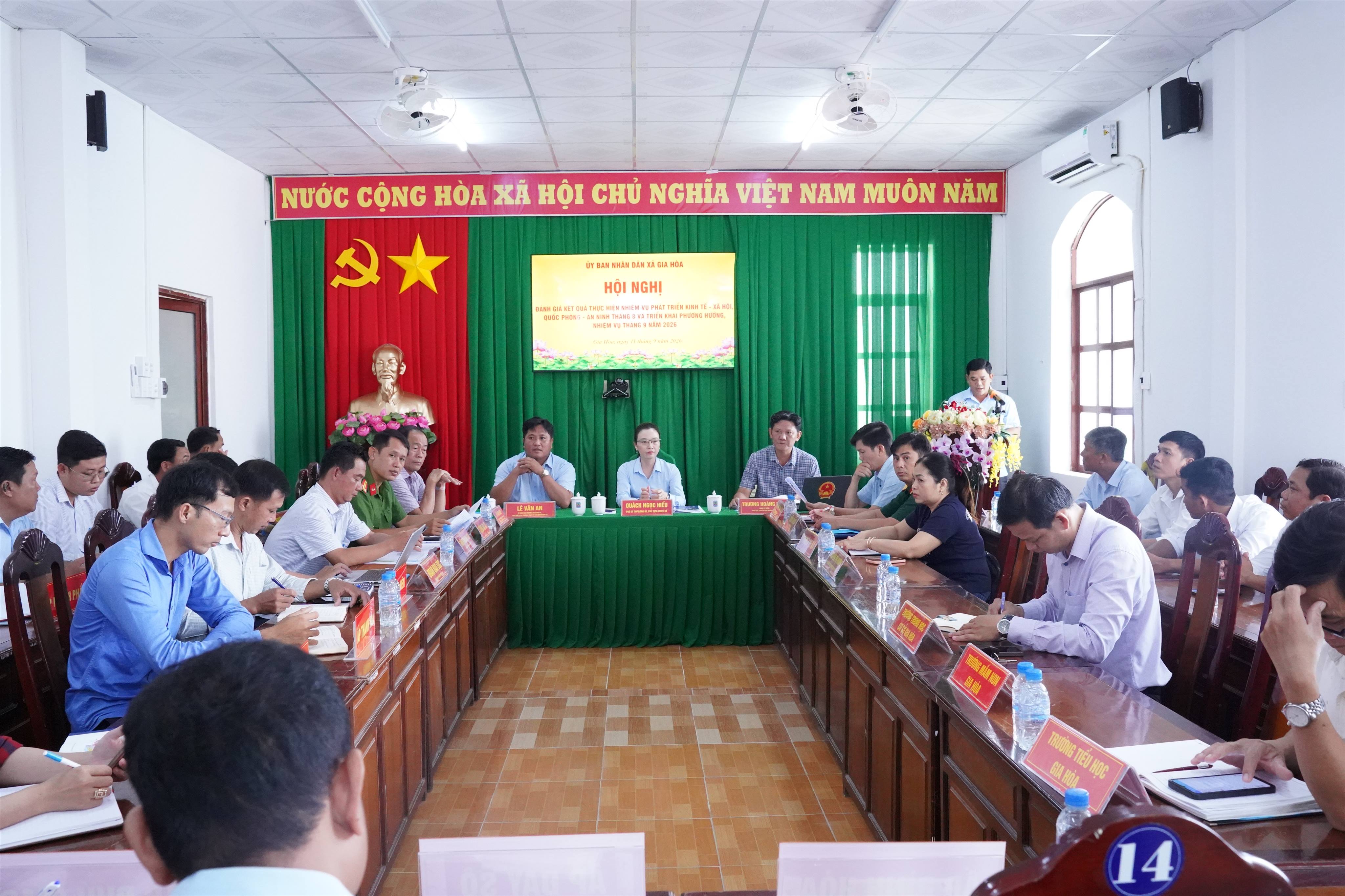 UBND xã Gia Hòa sơ kết tình hình kinh tế - xã hội, quốc phòng - an ninh tháng 8 và triển khai phương hướng, nhiệm vụ tháng 9 năm 2026. 