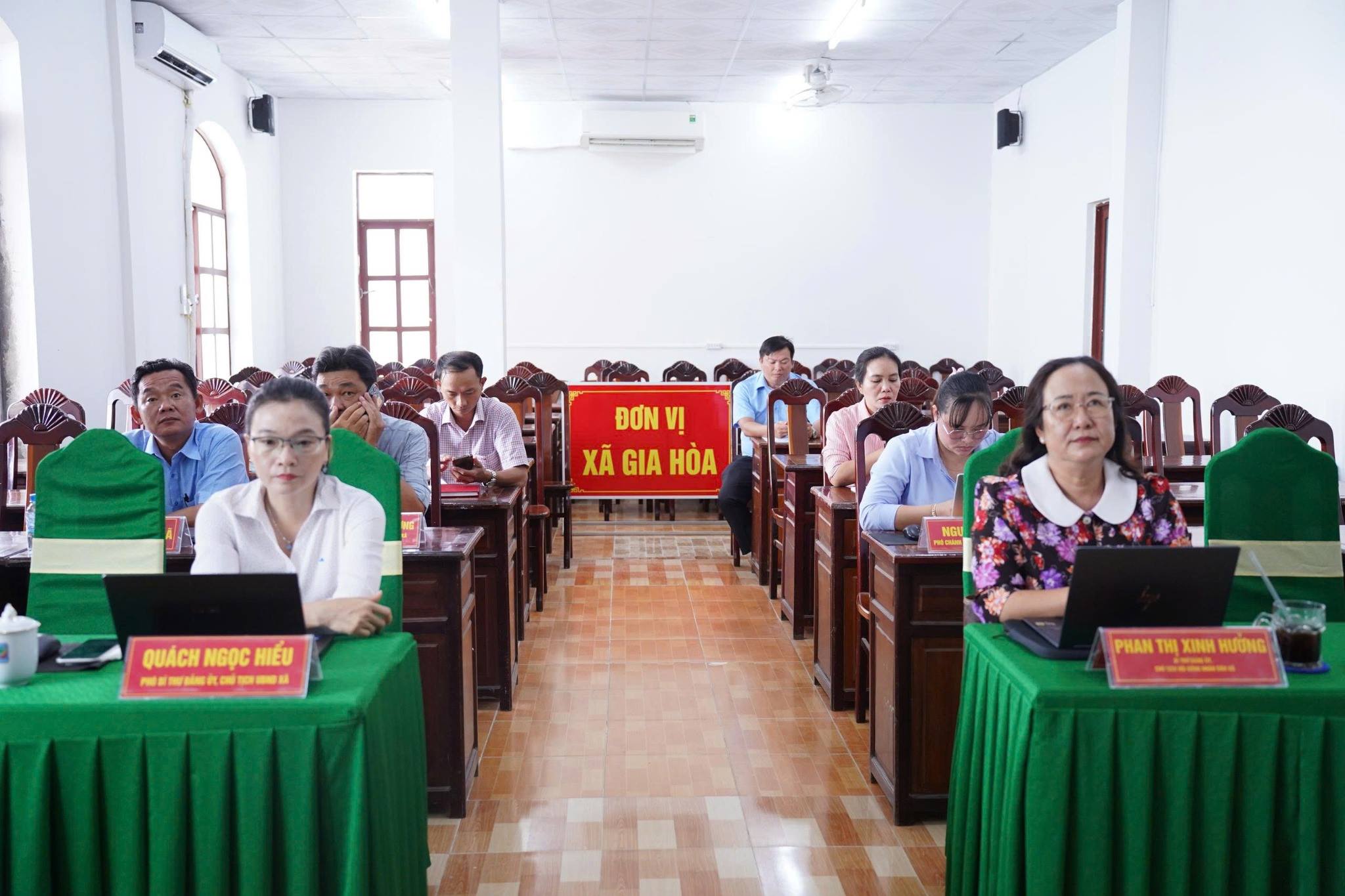 XÃ GIA HÒA THAM DỰ HỘI NGHỊ TRỰC TUYẾN ĐỀ XUẤT GIẢI PHÁP ĐẨY MẠNH CẢI CÁCH HÀNH CHÍNH, NÂNG CAO CÁC CHỈ SỐ NĂM 2026
