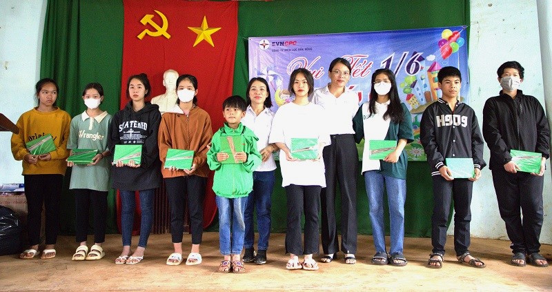 Anh-tin-bai