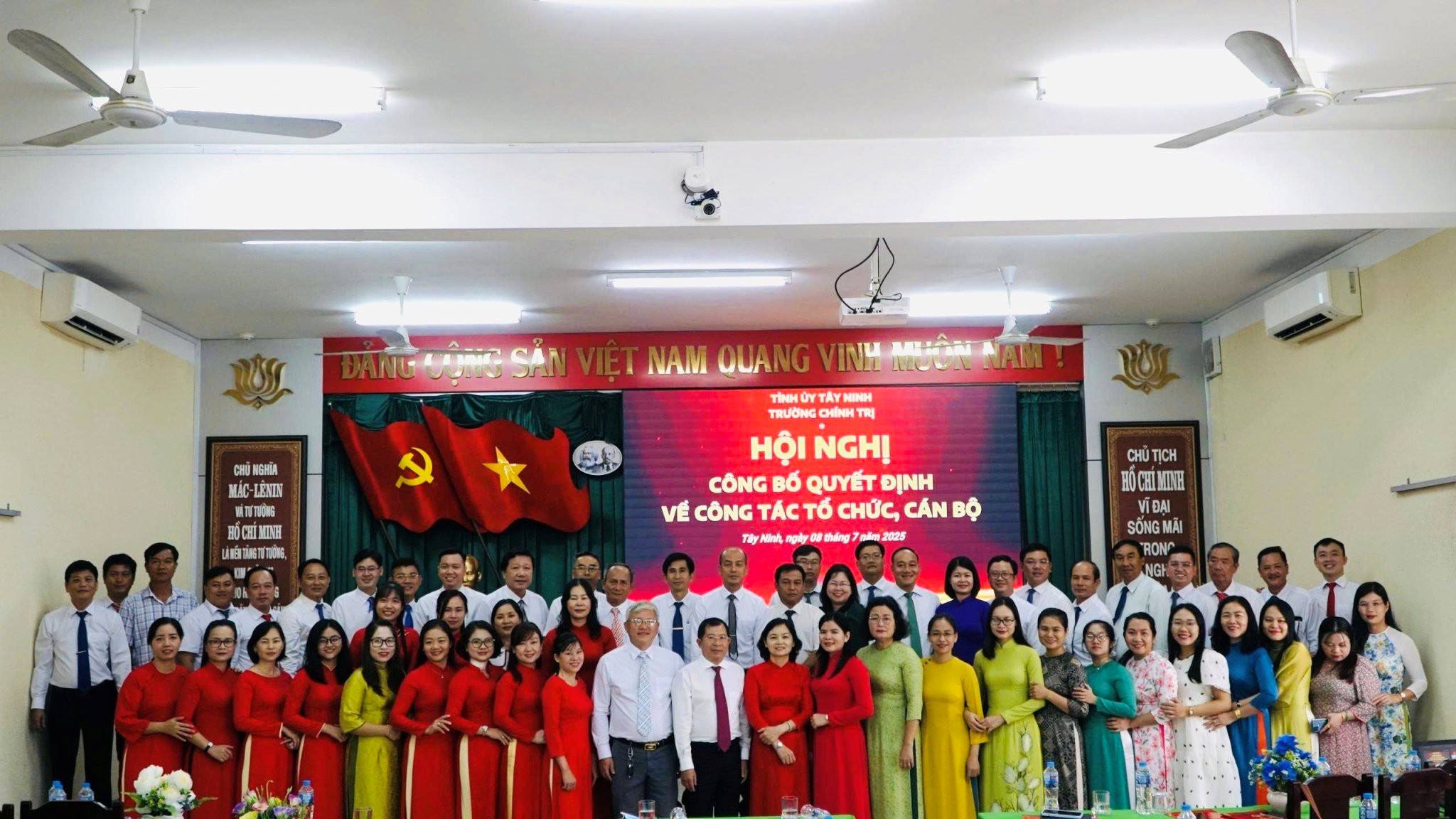 Một số giải pháp nâng cao hiệu quả học tập và làm theo tư tưởng, đạo đức, phong cách Hồ Chí Minh tại Trường Chính trị tỉnh Tây Ninh trong giai đoạn hiện nay