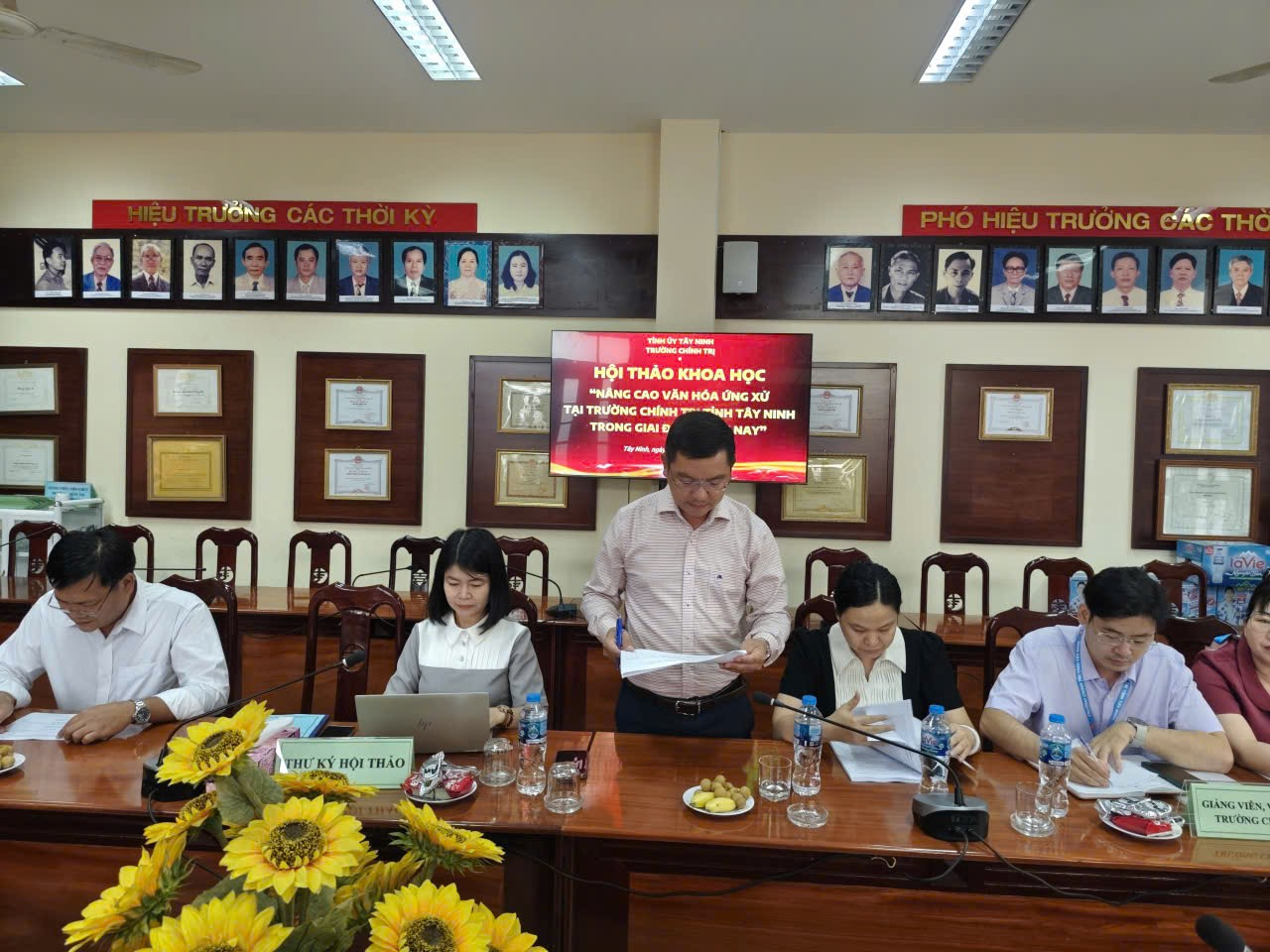 Trường Chính trị tỉnh Tây Ninh tổ chức Hội thảo khoa học cấp trường “Nâng cao văn hóa ứng xử tại Trường Chính trị tỉnh Tây Ninh trong giai đoạn hiện nay”
