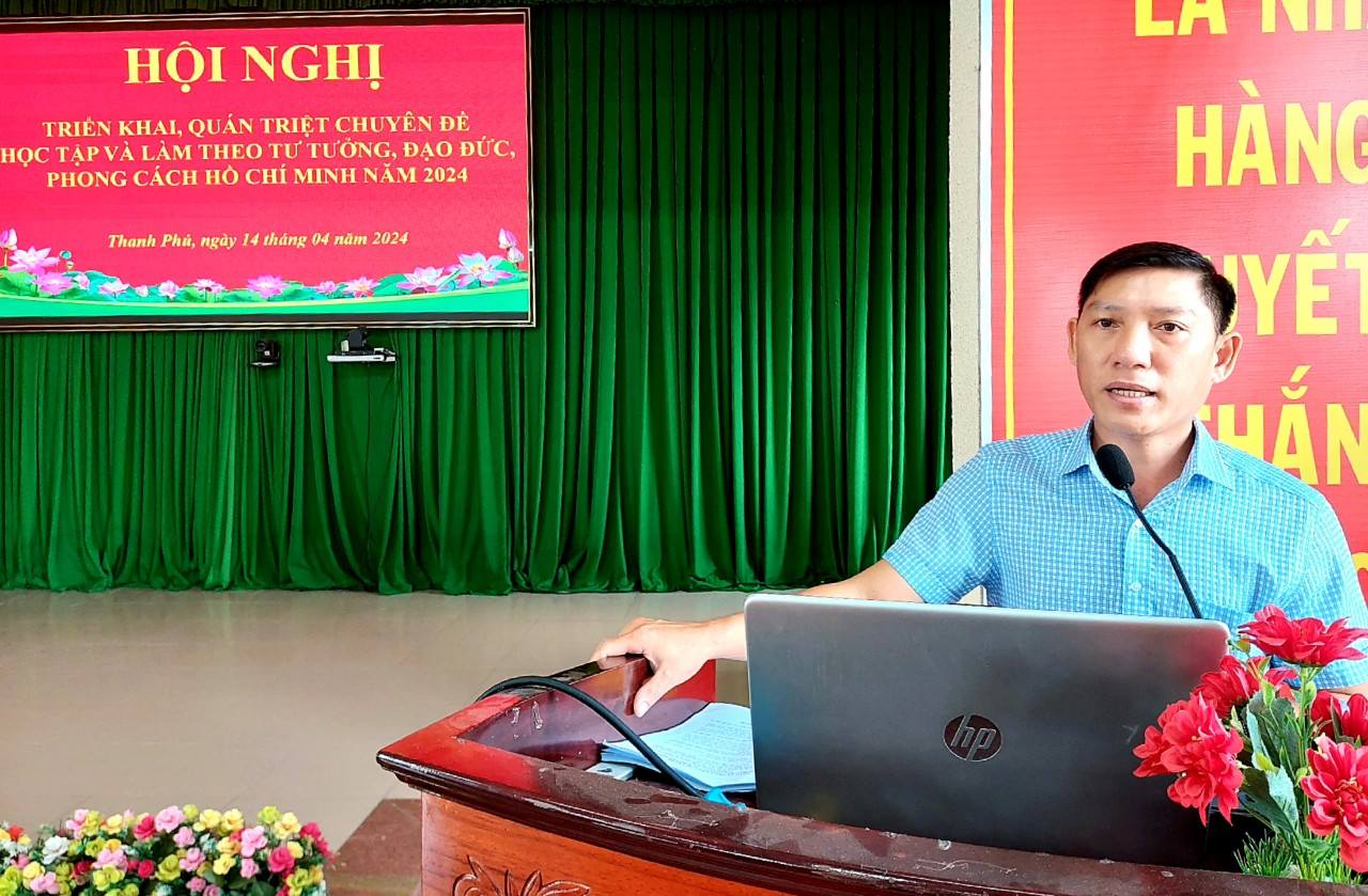 Anh-tin-bai