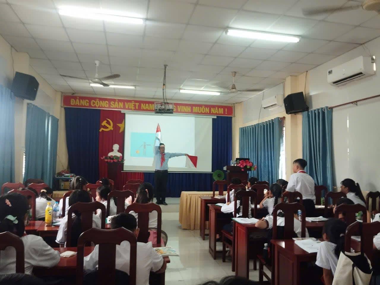 Anh-tin-bai