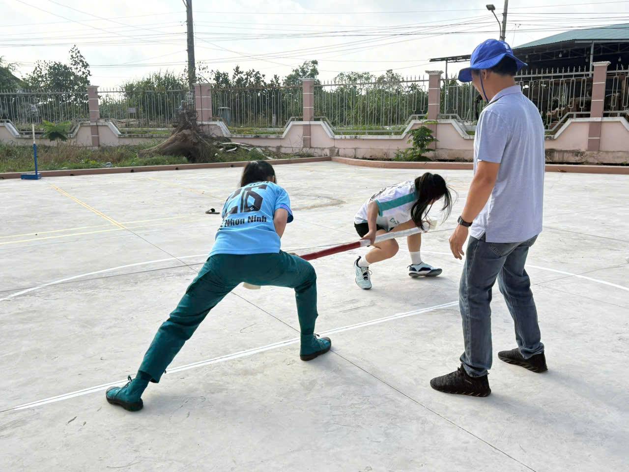Anh-tin-bai