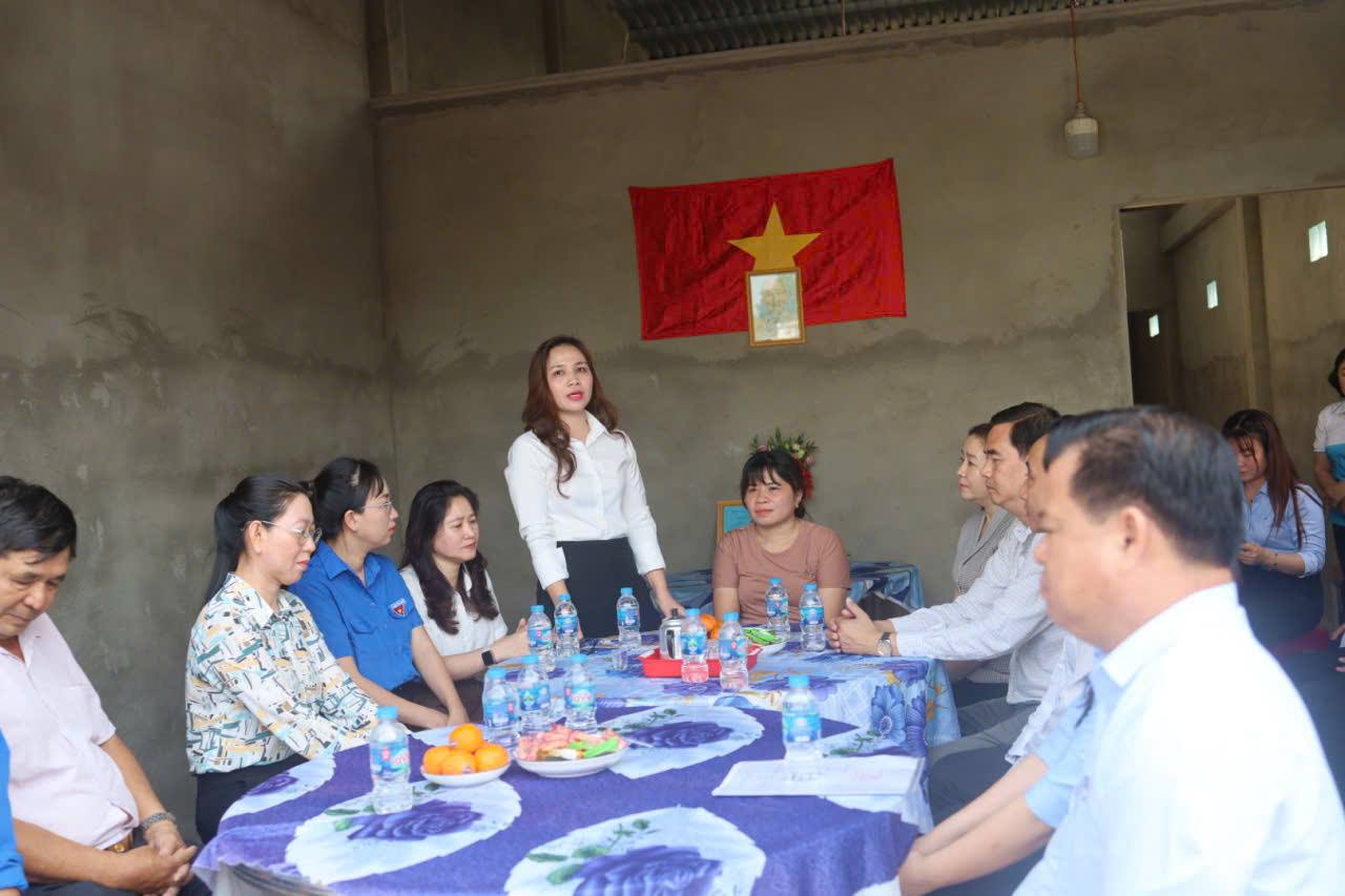 Anh-tin-bai