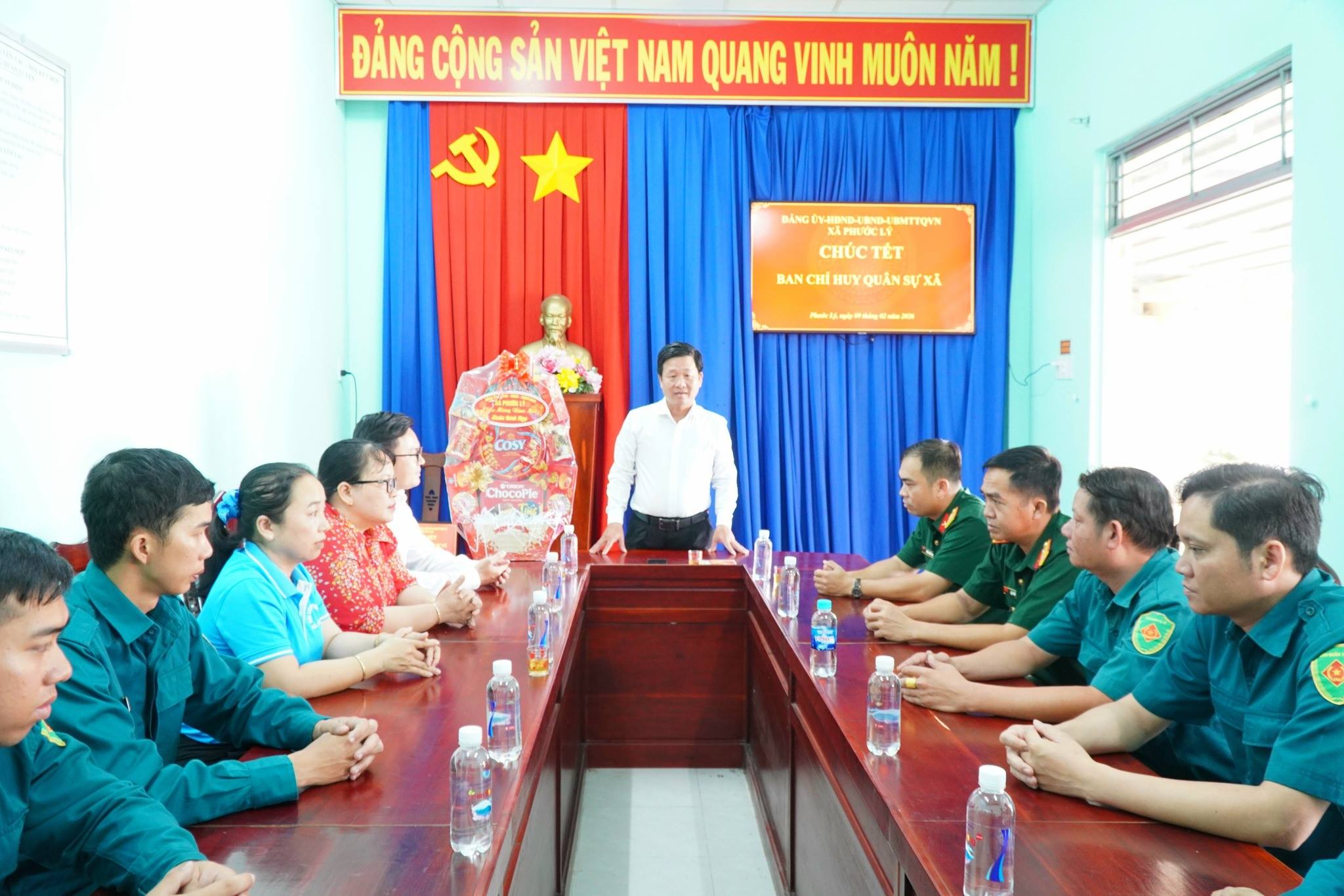 Anh-tin-bai
