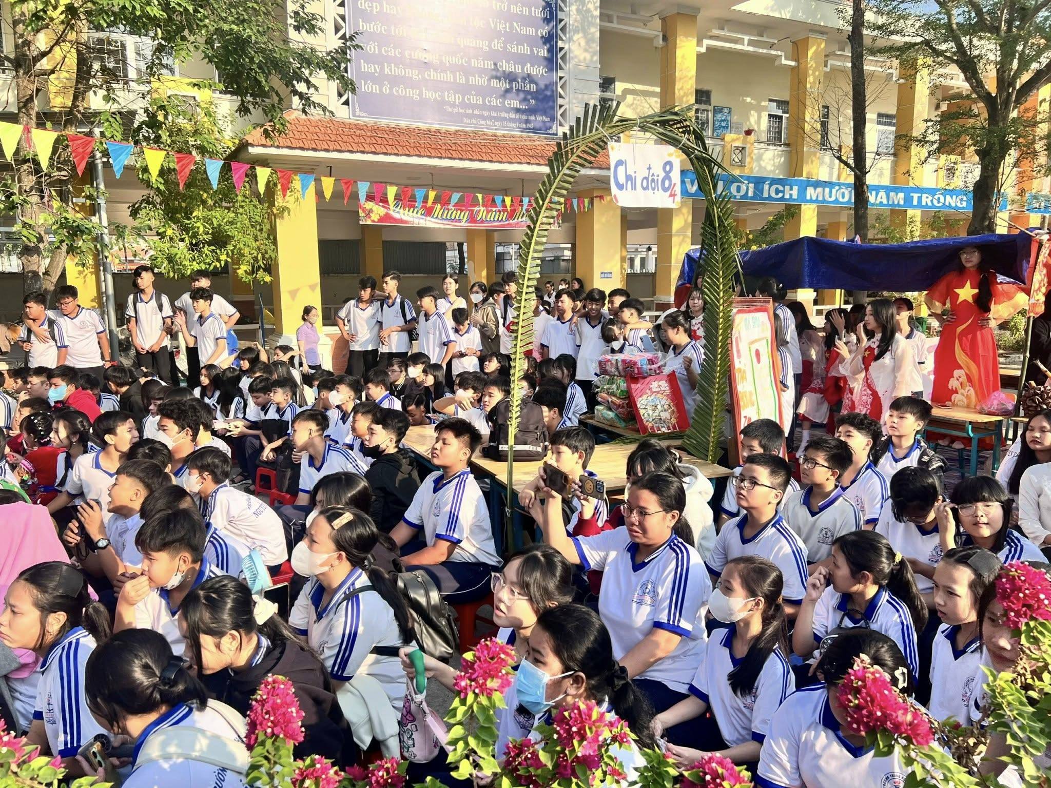 Anh-tin-bai