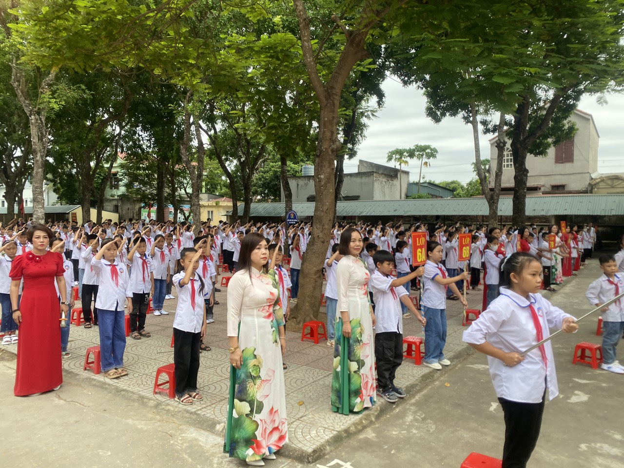 Anh-tin-bai