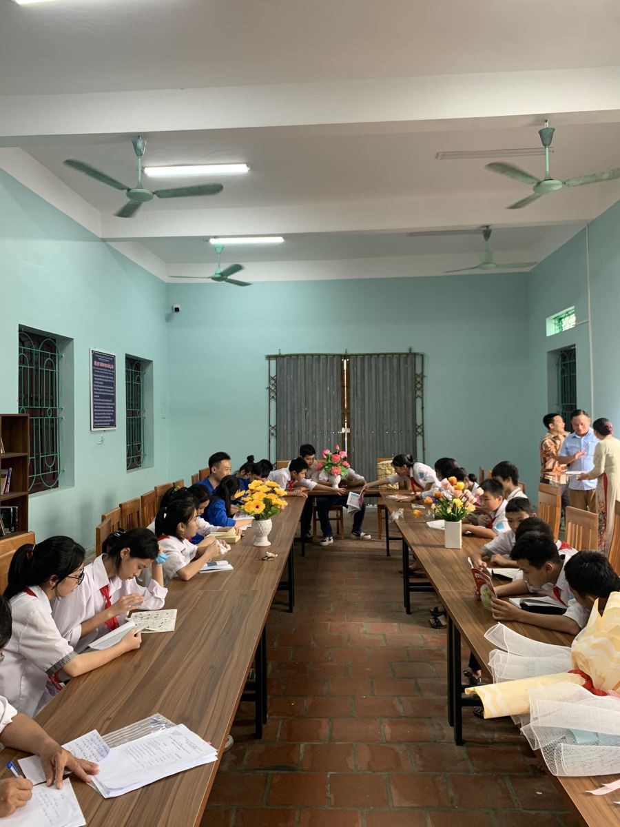 Anh-tin-bai
