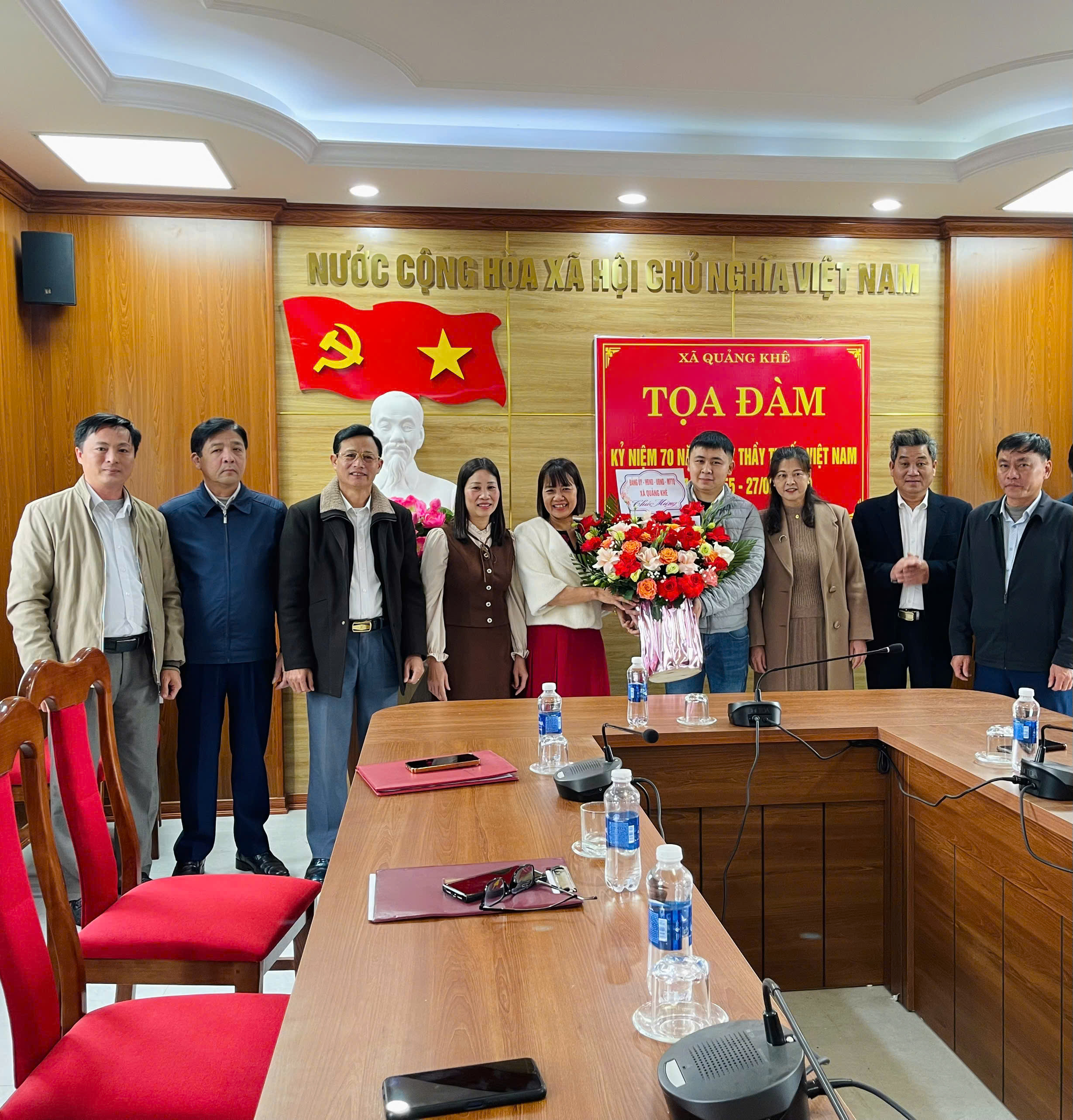 Ủy ban nhân dân xã Quảng Khê tổ chức tọa đàm kỷ niệm 70 năm ngày thầy thuốc Việt Nam (27/2/1955 -27/2/2025)