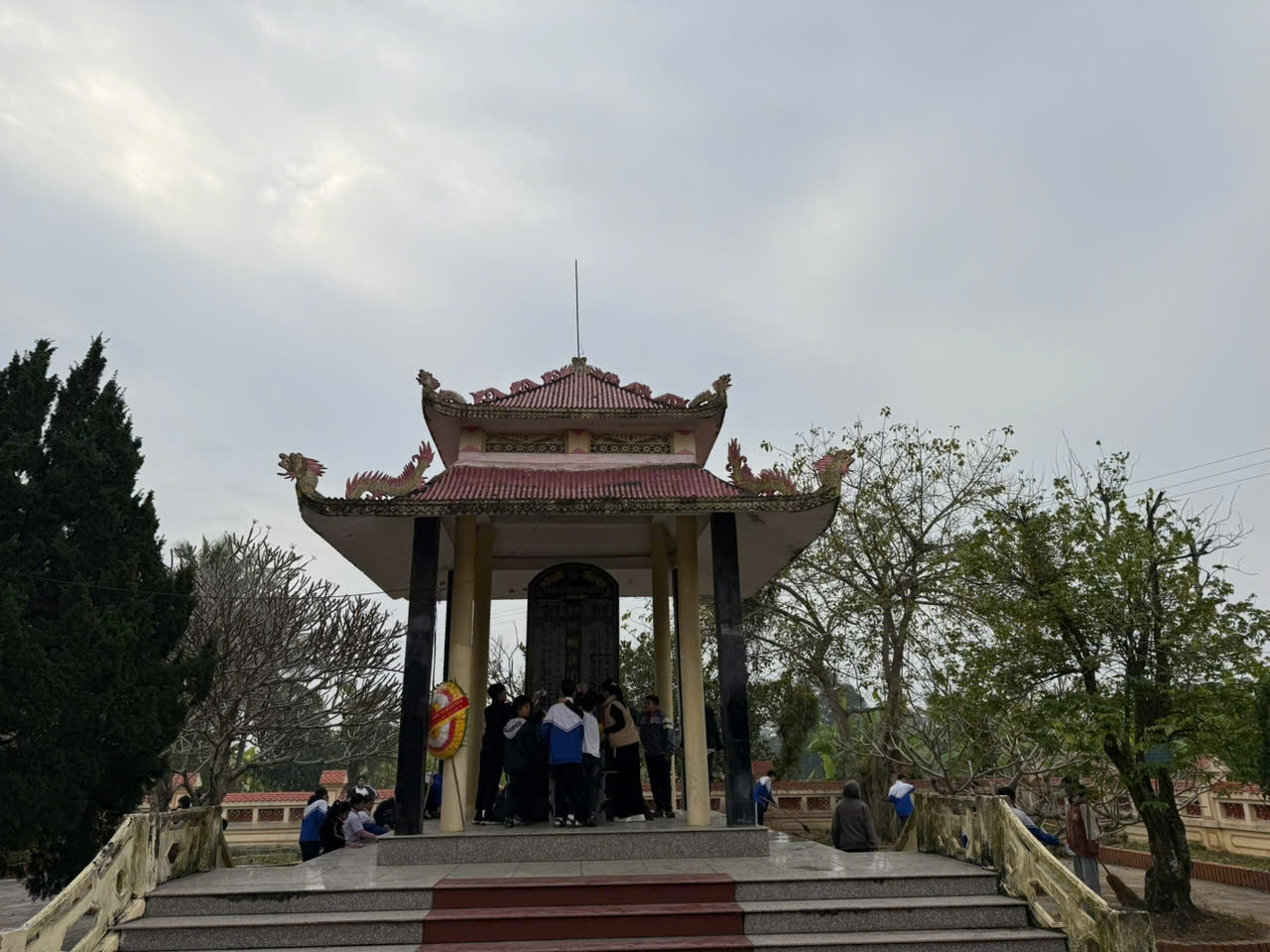 Anh-tin-bai