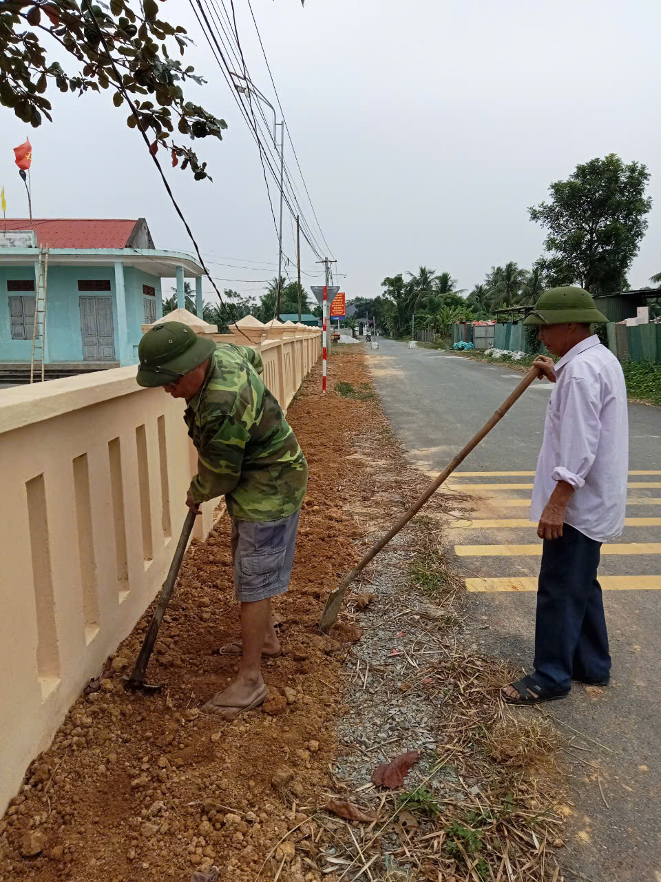 Phong trào chỉnh trang cảnh quan nông thôn tại thôn Ngọc Nhị