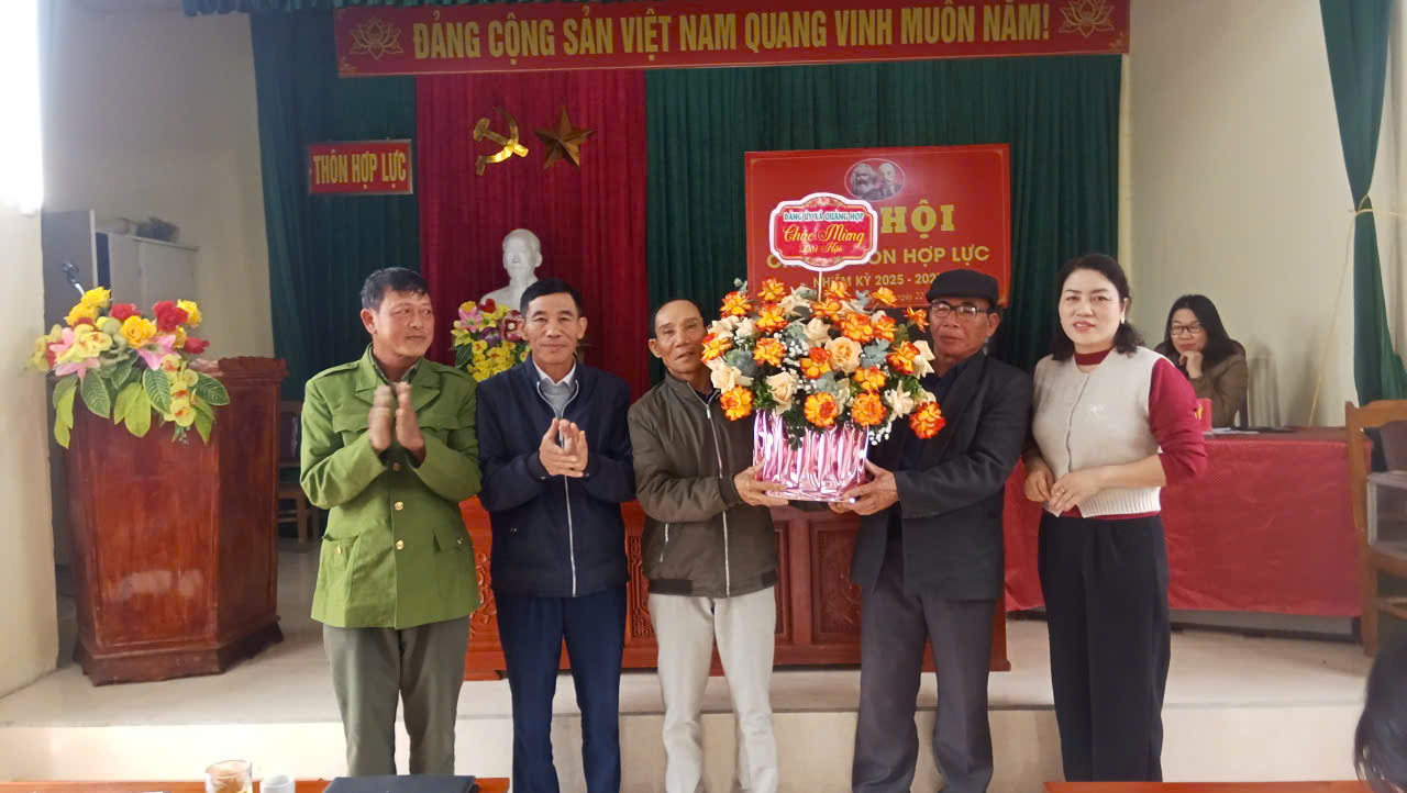 Đại hội Chi bộ thôn Hợp Lực  xã Quảng Hợp nhiệm kỳ 2025-2027