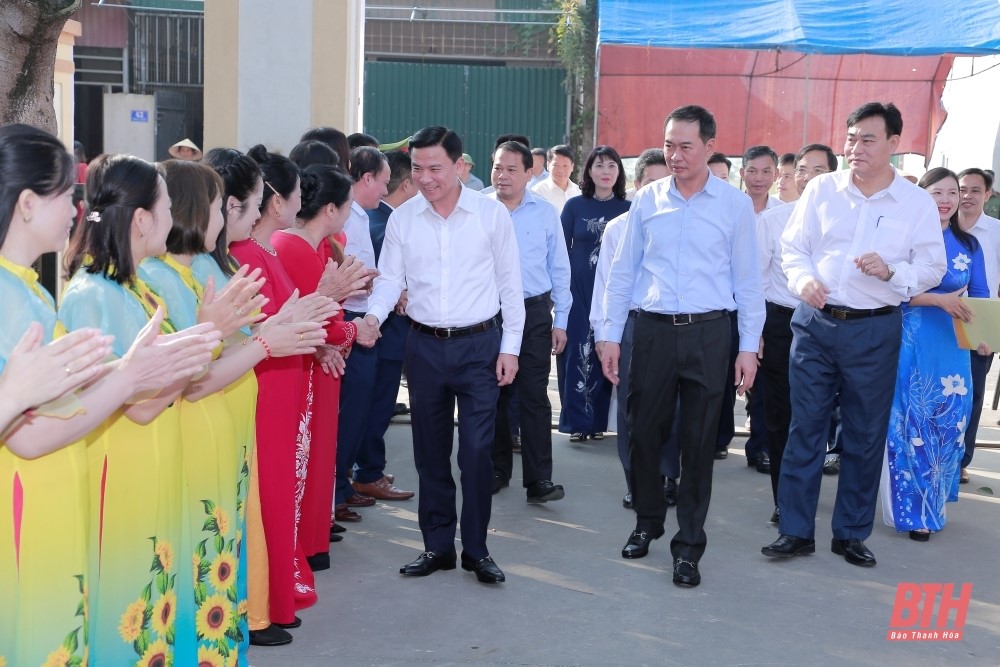 Anh-tin-bai