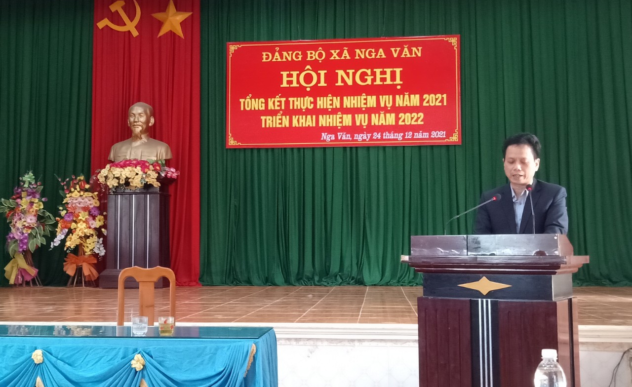 huyên phat bieu.jpg