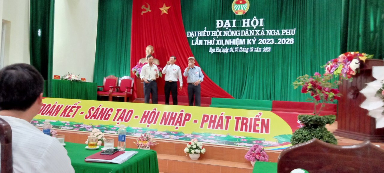 VN chào mừng.jpg