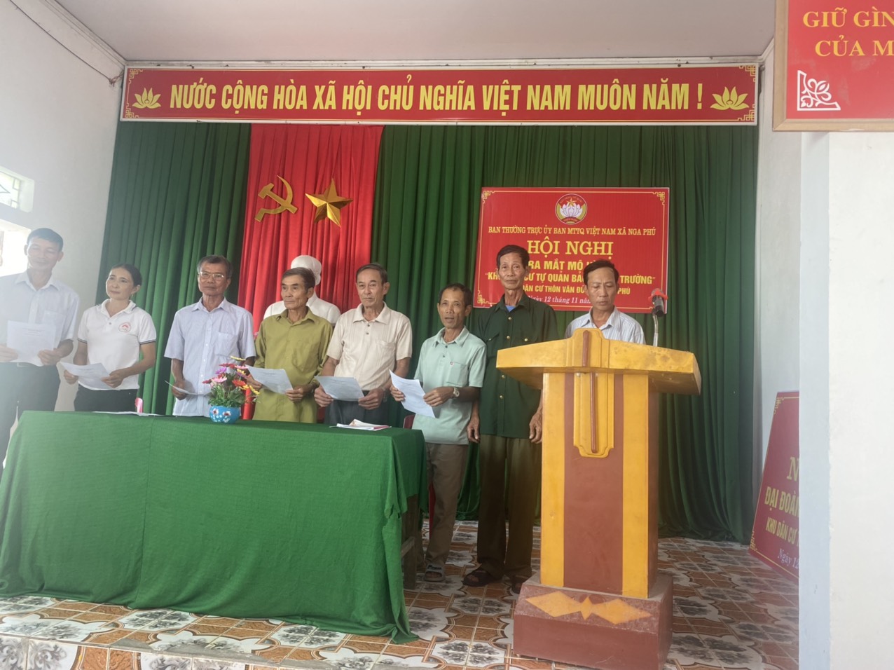 Thôn Văn Đức.jpg