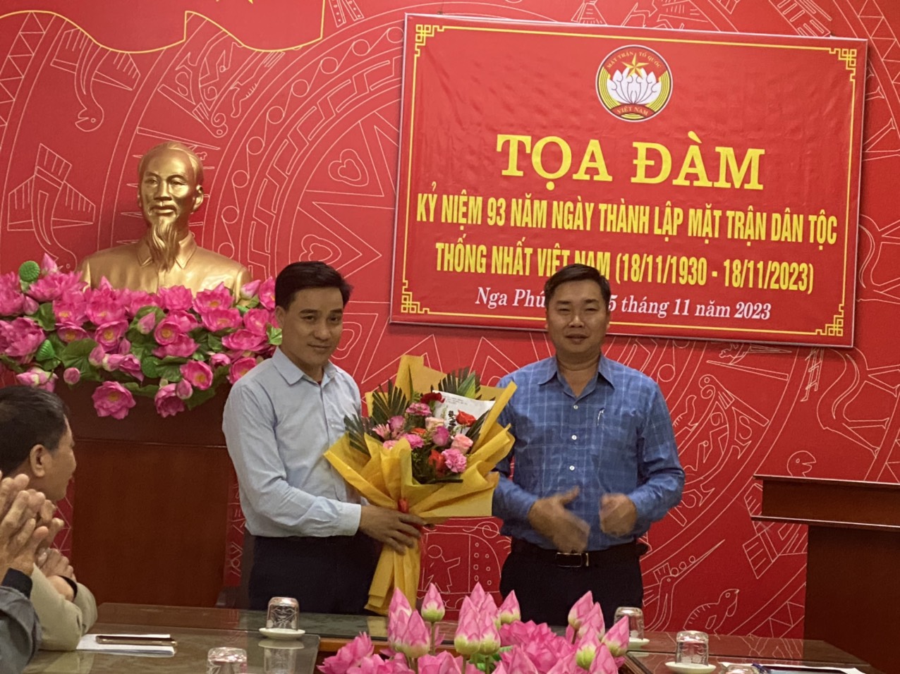Tọa đàm 1.jpg