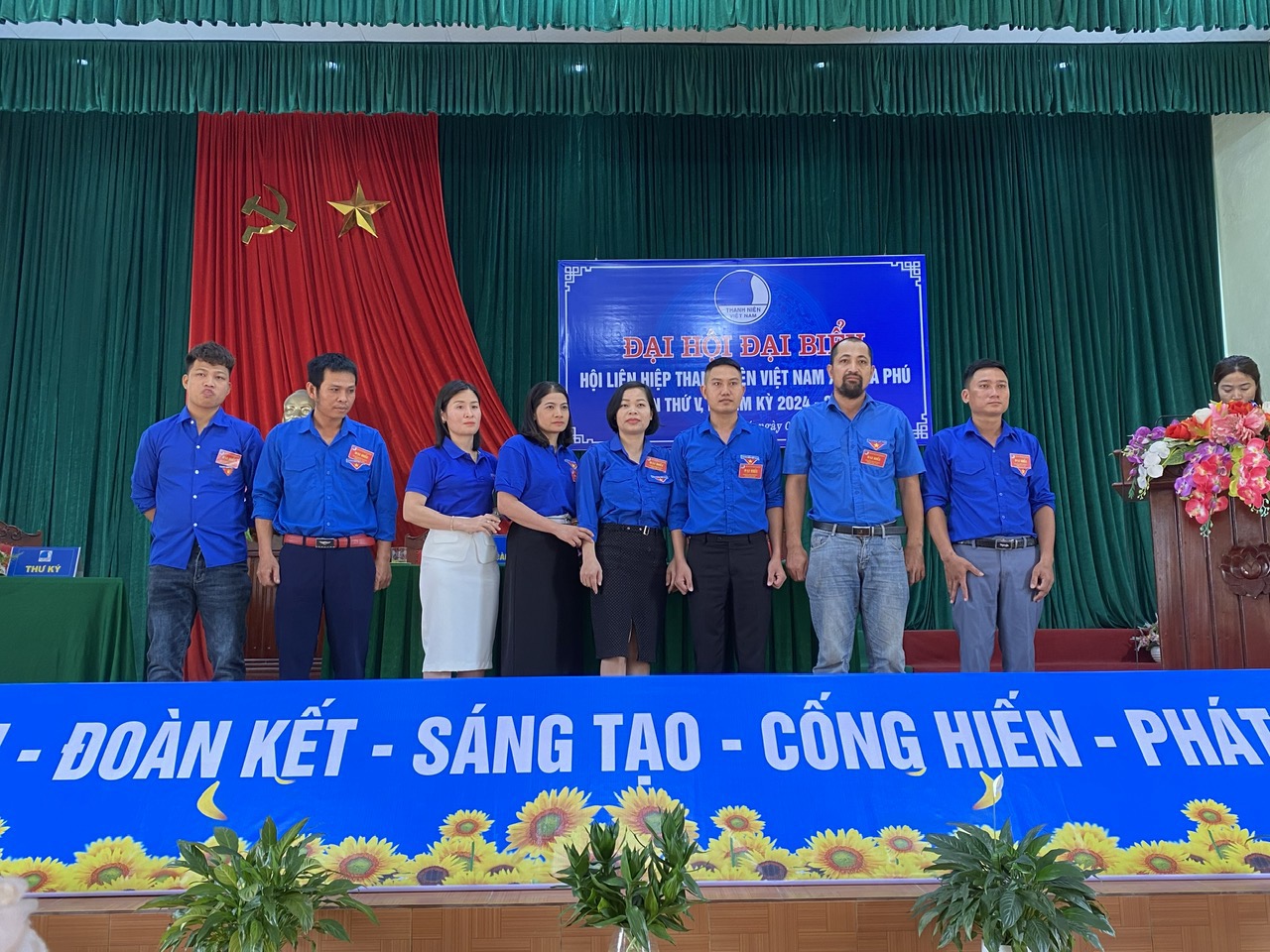 Ảnh đại hội Hội LH Thanh niên.jpg