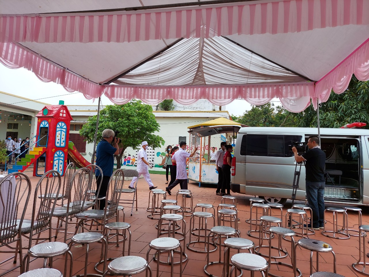 hình ảnh chuyển tuyến.jpg