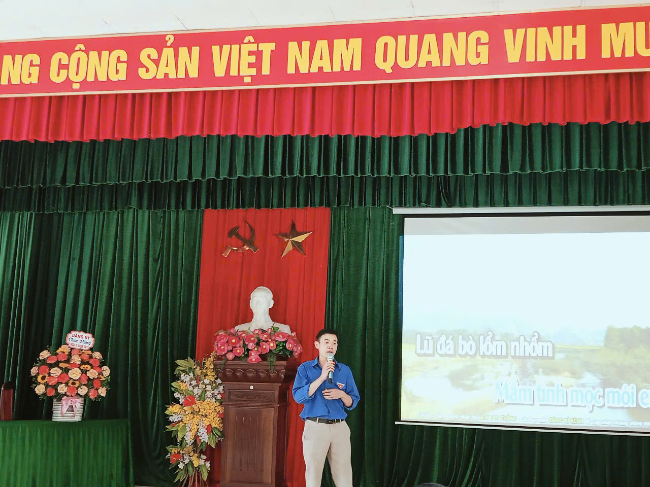 Anh-tin-bai