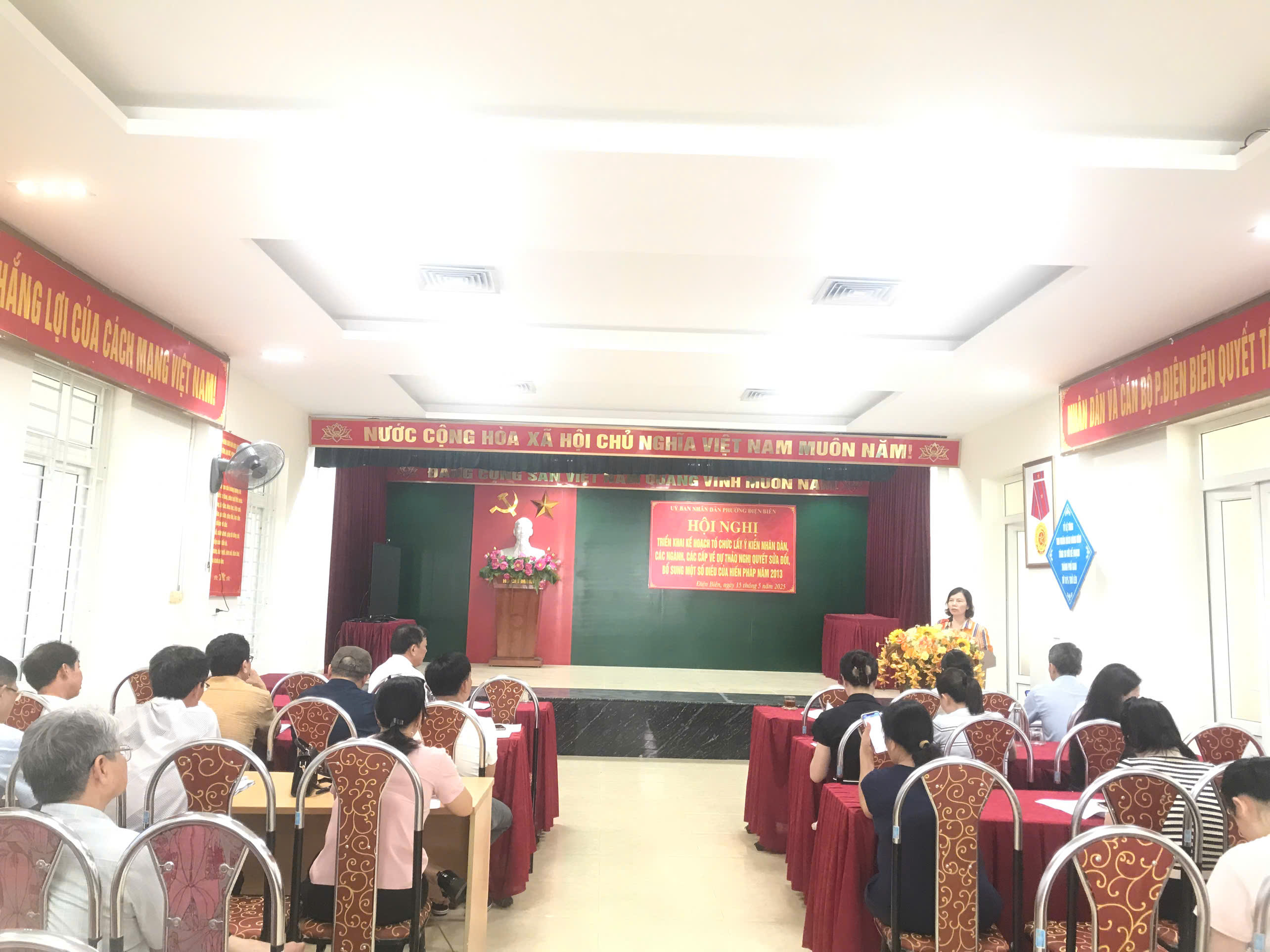 PHƯỜNG ĐIỆN BIÊN TỔ CHỨC HỘI NGHỊ LẤY Ý KIẾN VỀ DỰ THẢO SỬA ĐỔI, BỔ SUNG HIẾN PHÁP NĂM 2013