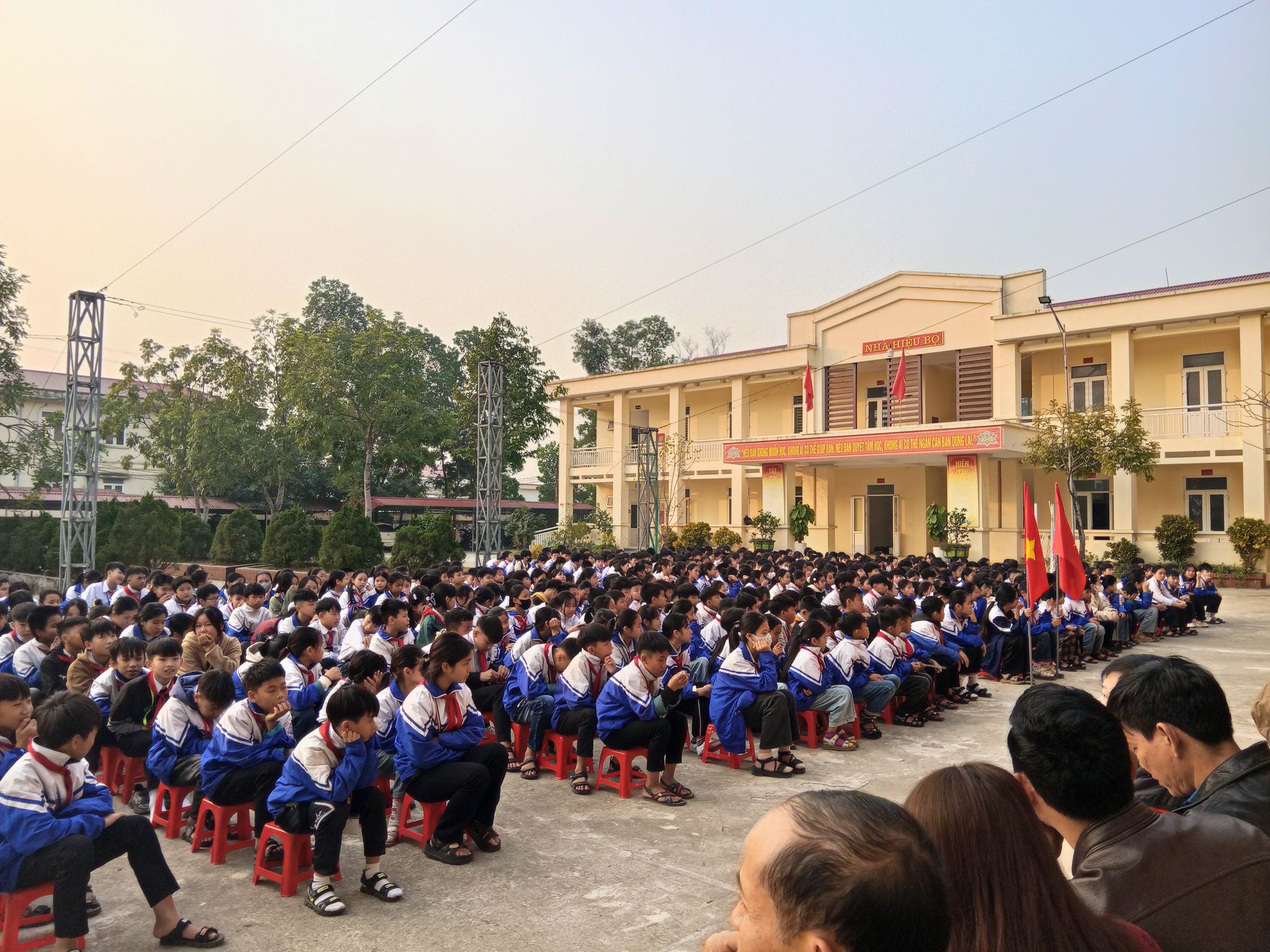 Anh-tin-bai