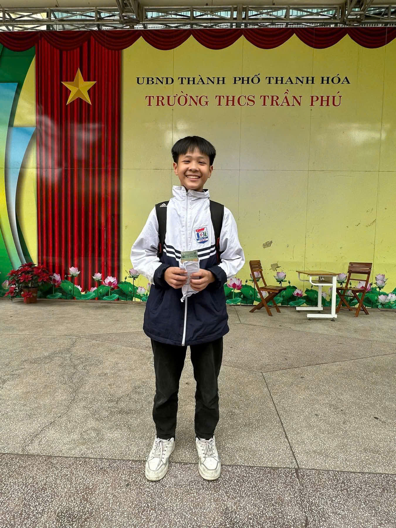 Anh-tin-bai