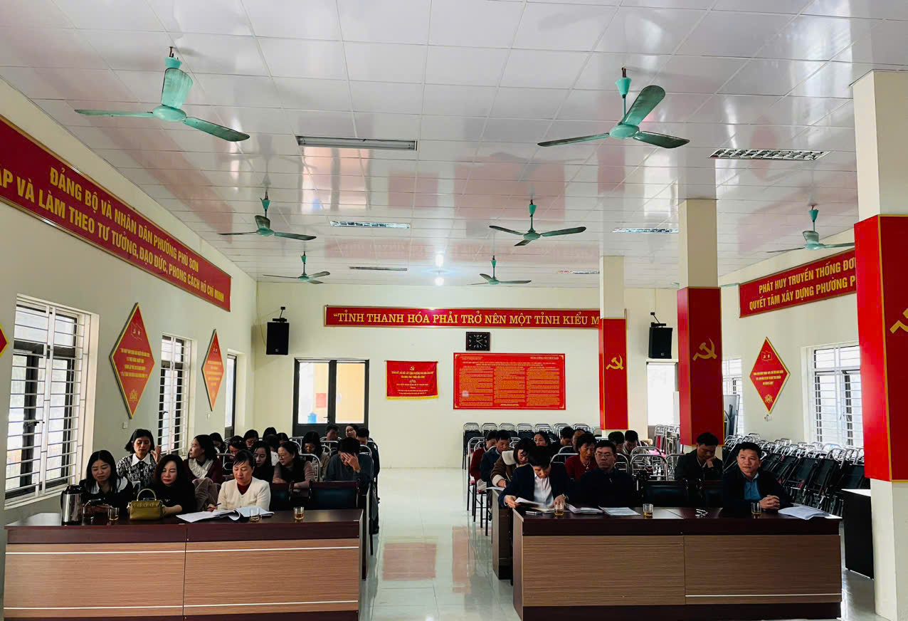 Hội nghị cán bộ công chức, viên chức, người lao động cơ quan phường Phú Sơn năm 2025