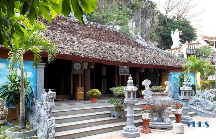 Bàn A Sơn và chùa Vồm – một vùng thắng cảnh nổi tiếng xứ Thanh