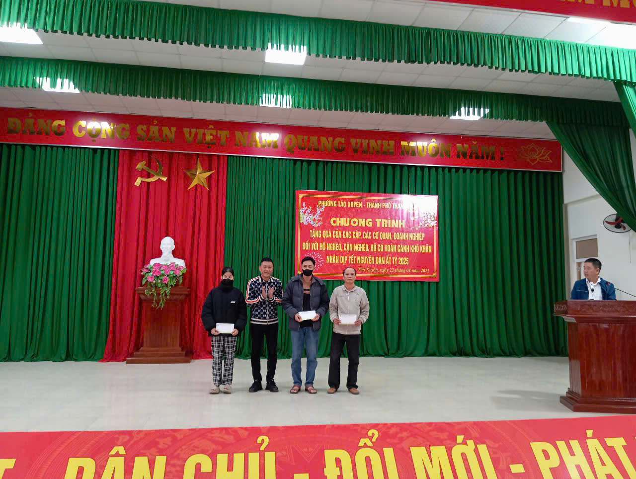 Anh-tin-bai