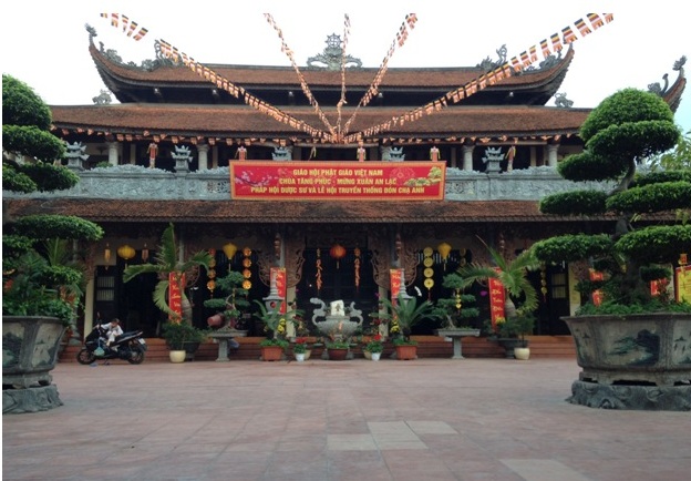 chua tang phuc.jpg