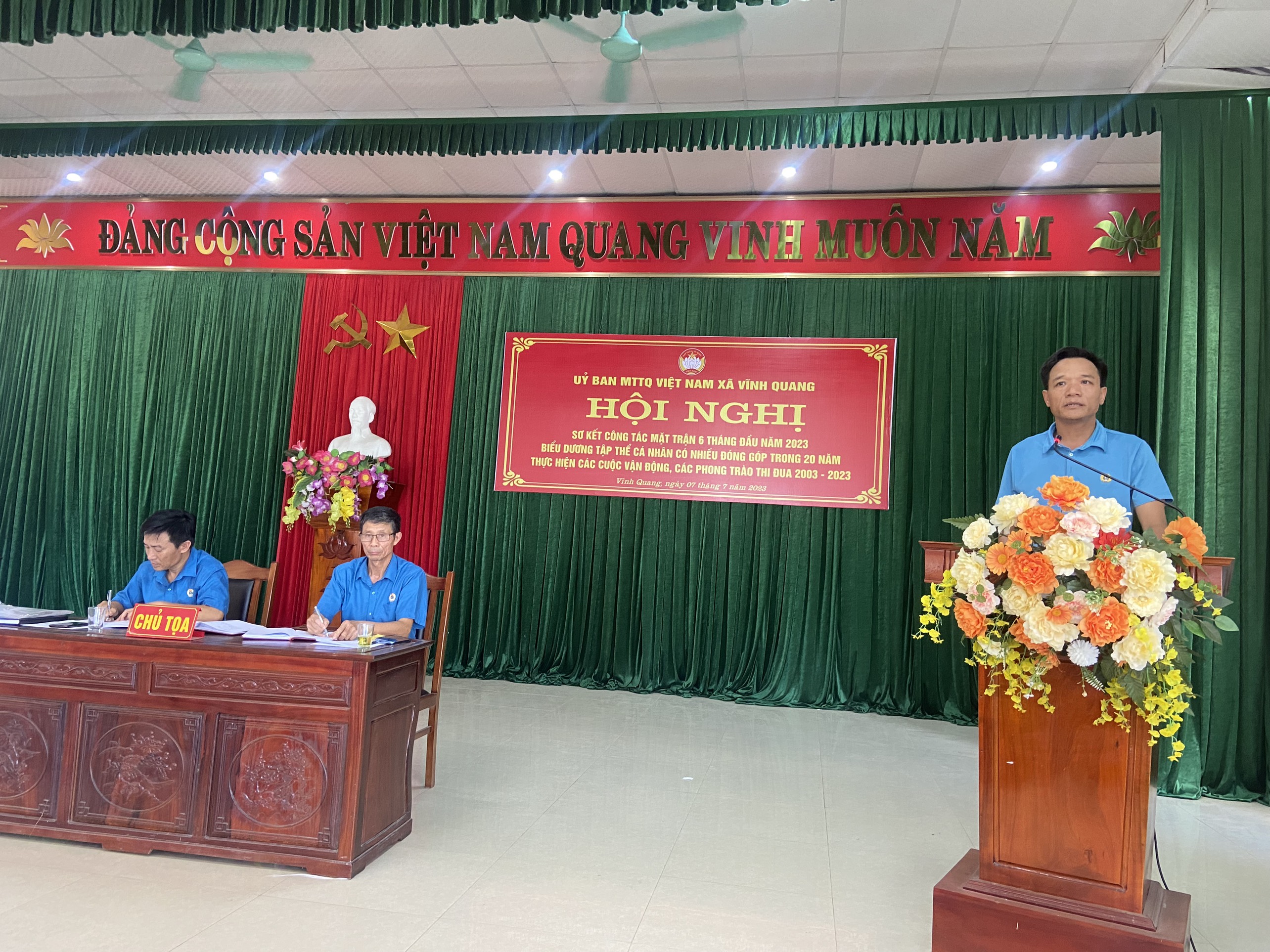 8ae56903dcc50c9b55d4.jpg