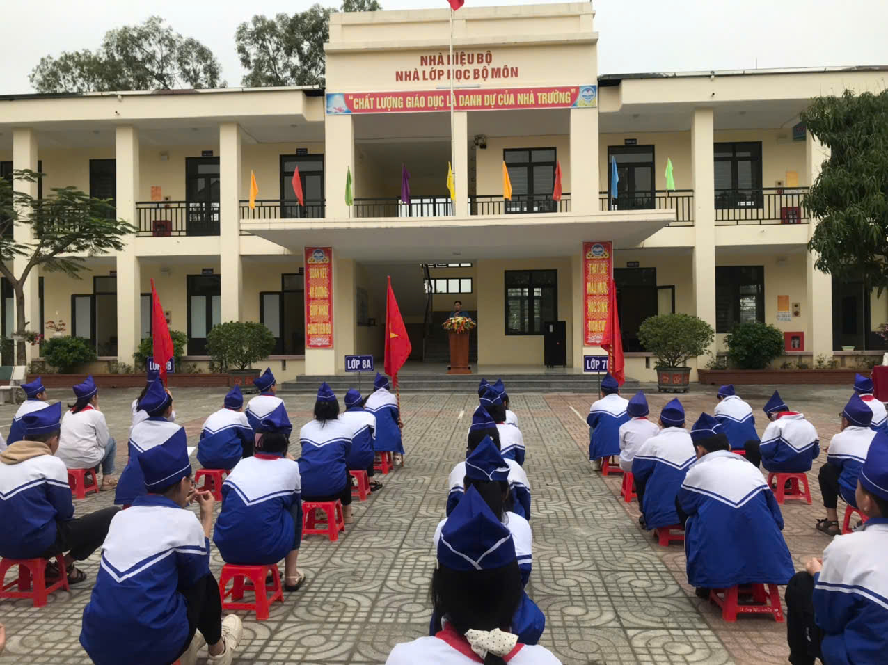 Anh-tin-bai