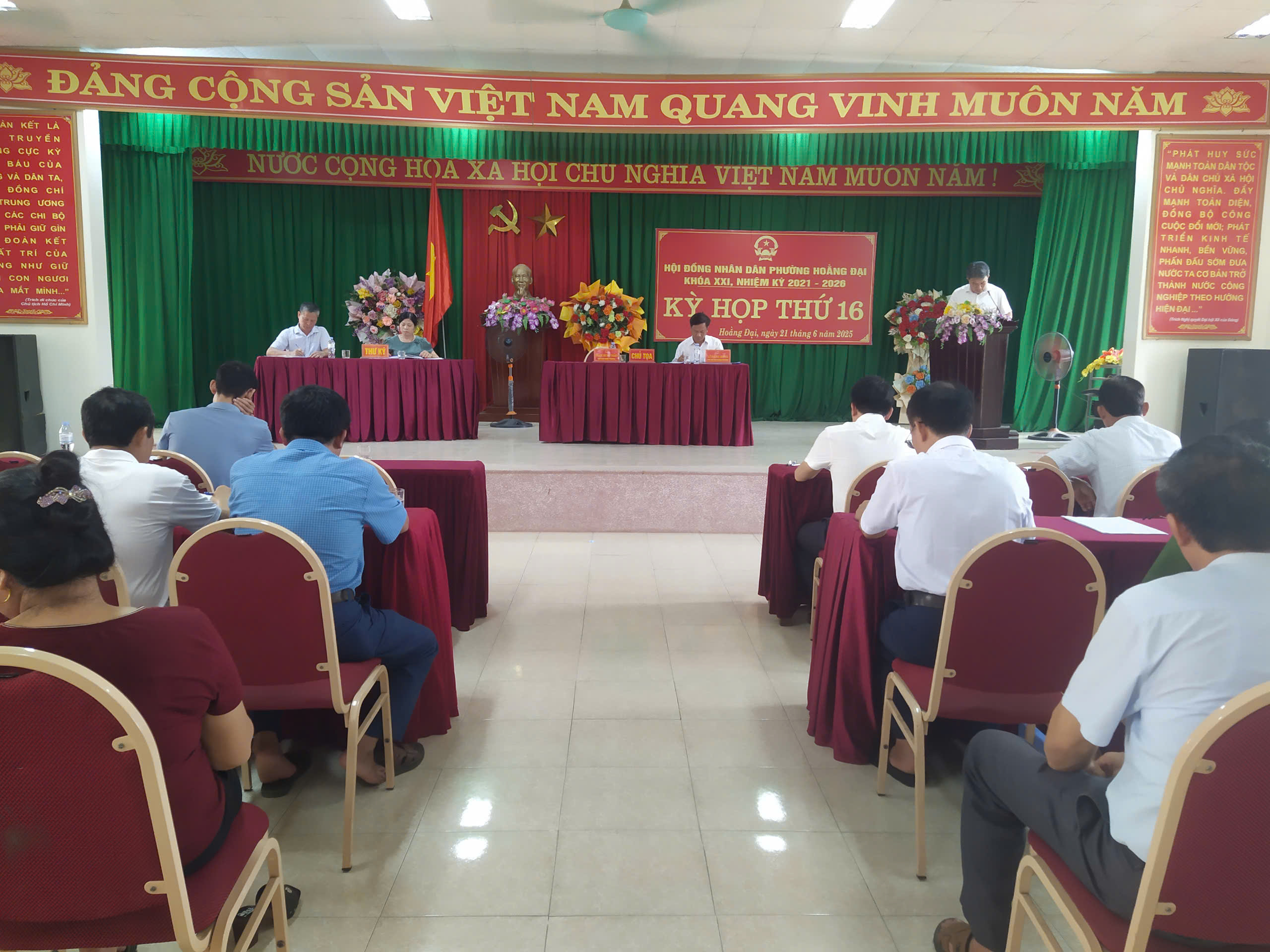 HỘI ĐỒNG NHÂN DÂN PHƯỜNG HOẰNG ĐẠI TỔ CHỨC KỲ HỌP THỨ  16, KHÓA XXI, NHIỆM KỲ 2021 – 2026