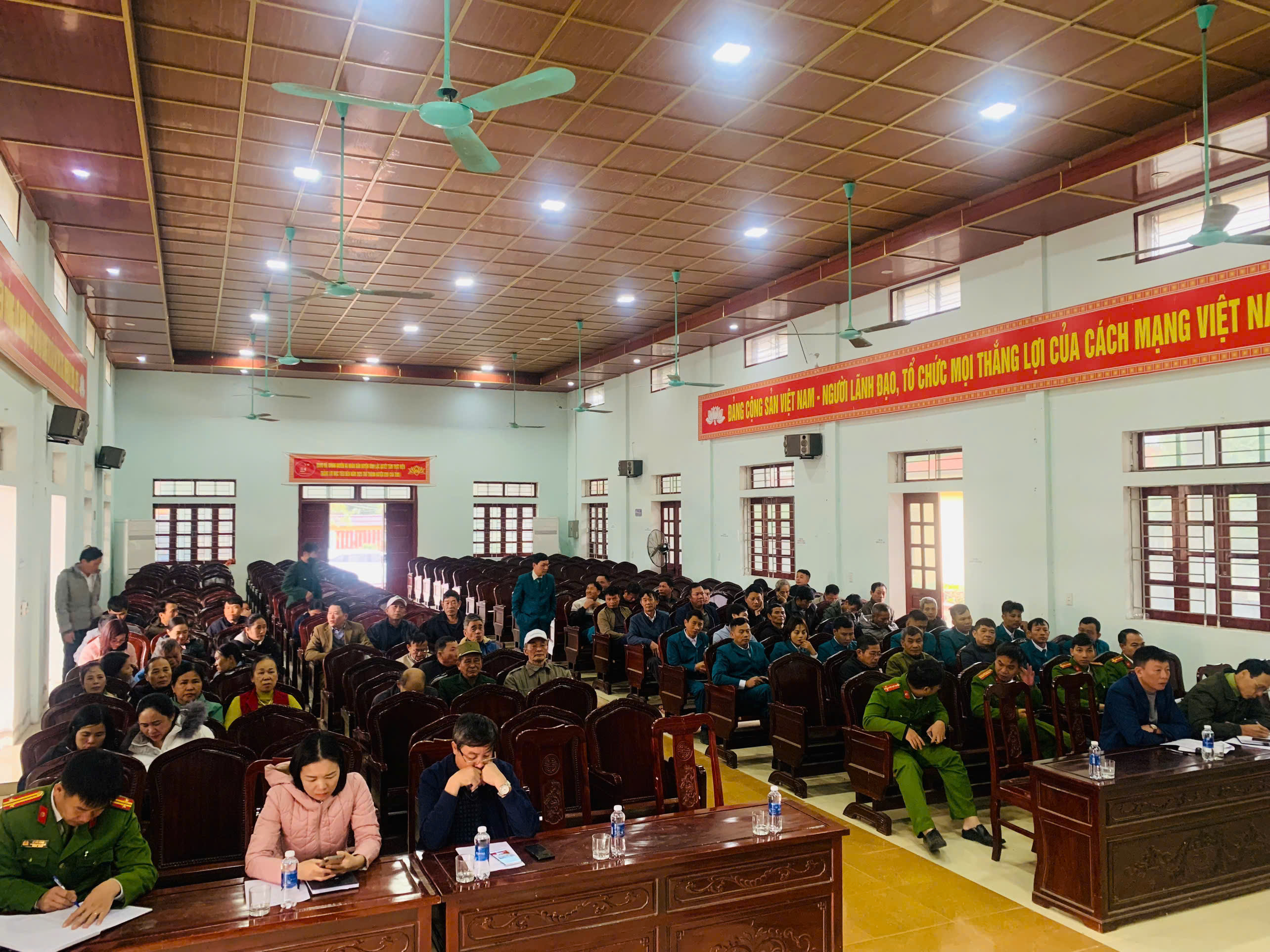Hội nghị Đối thoại giữa người đứng đầu cấp ủy, chính quyền xã với MTTQ, các đoàn thể chính trị - xã hội và nhân dân trên địa bàn xã
