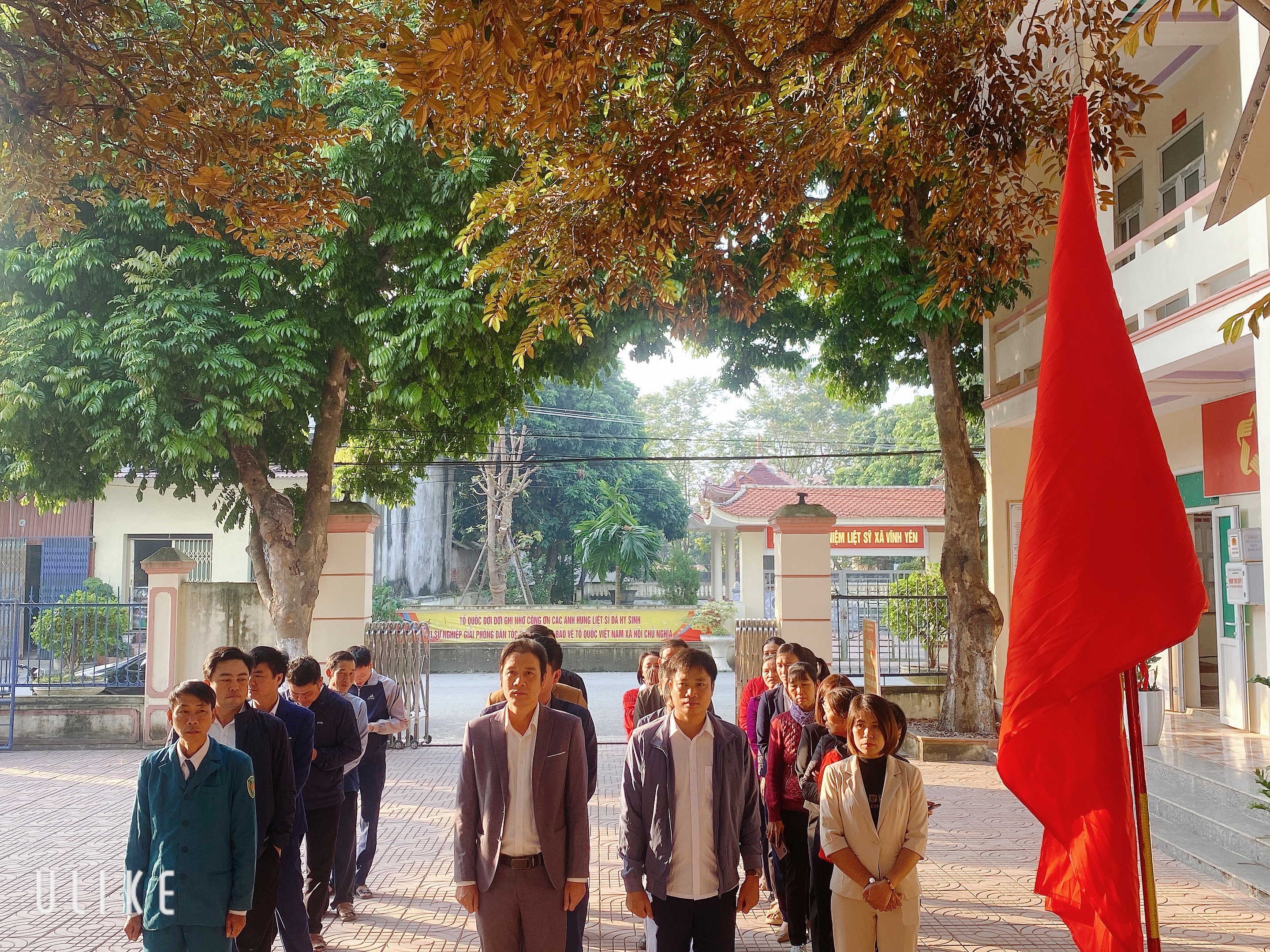 Anh-tin-bai