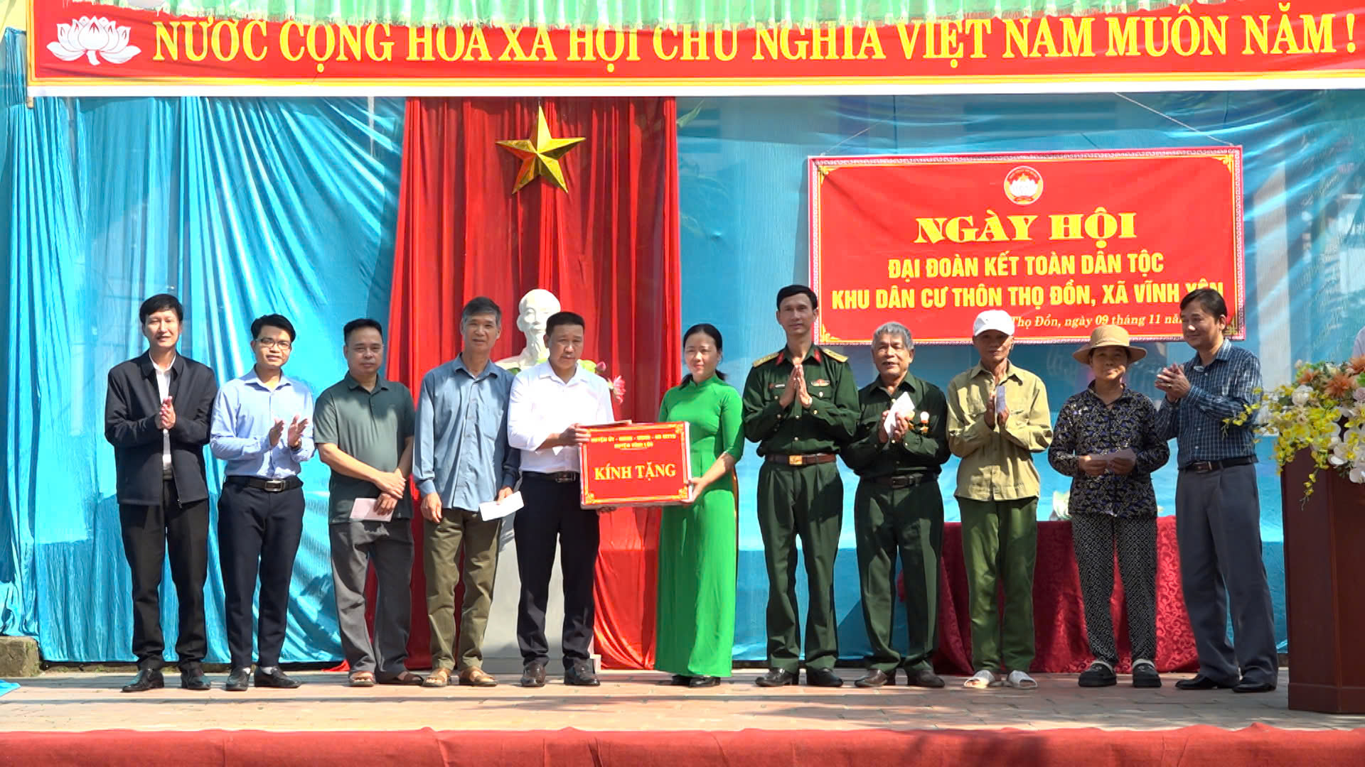 Anh-tin-bai